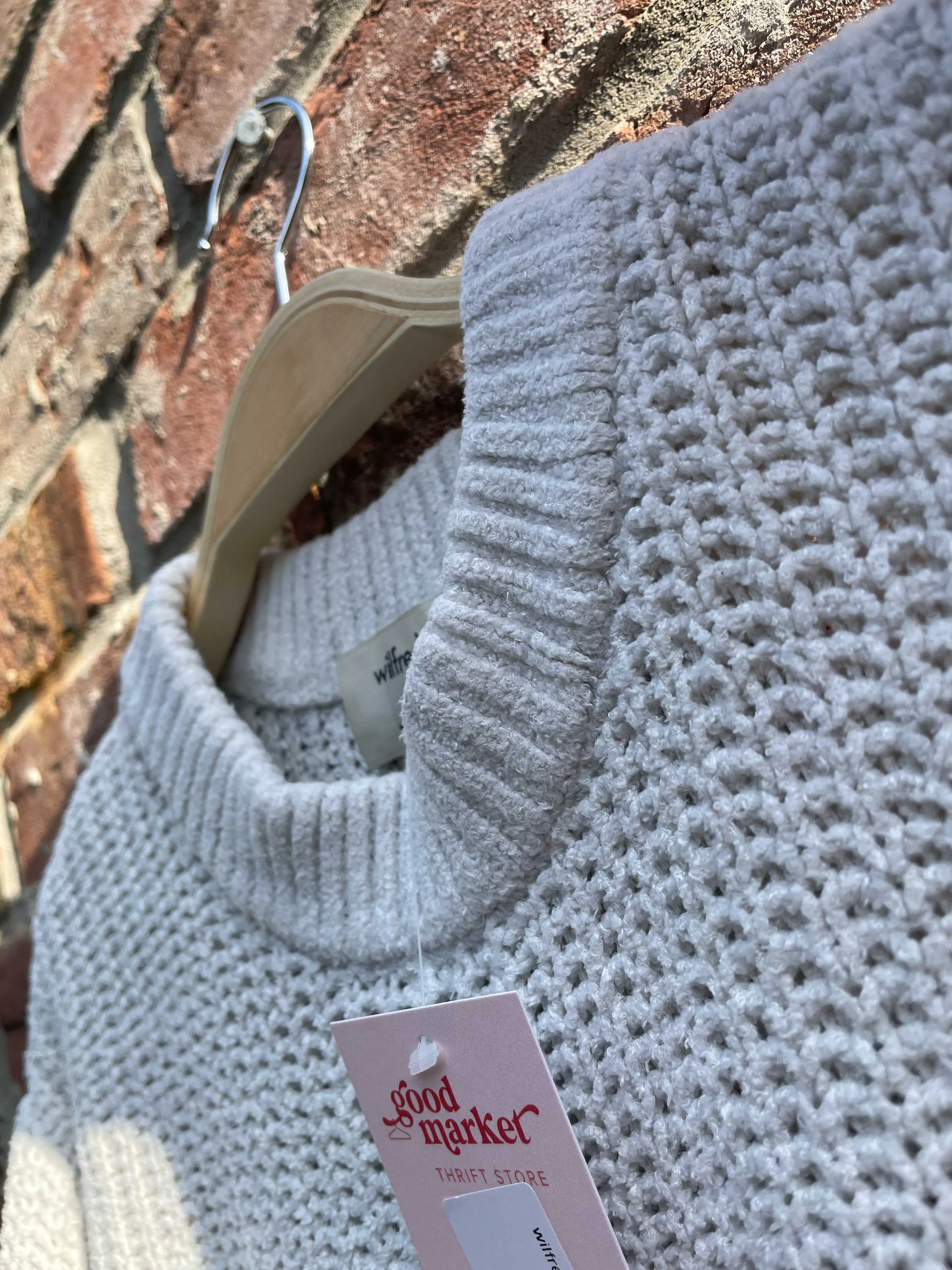 wilfred essential chenille sweater sold by Good Market Thrift Store product image thumbnail 3