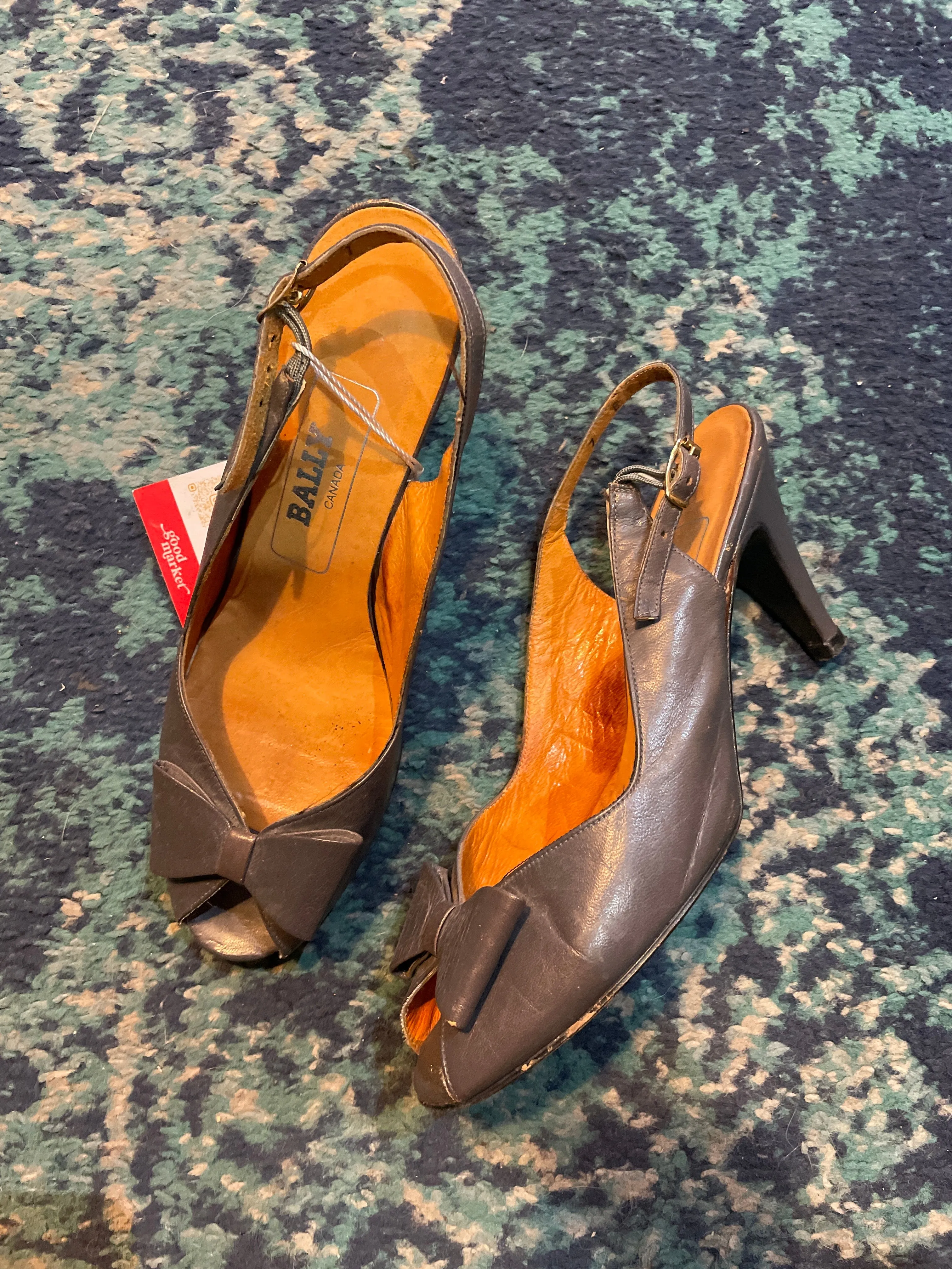 vintage bally leather slingback bow pumps sold by Good Market Thrift Store