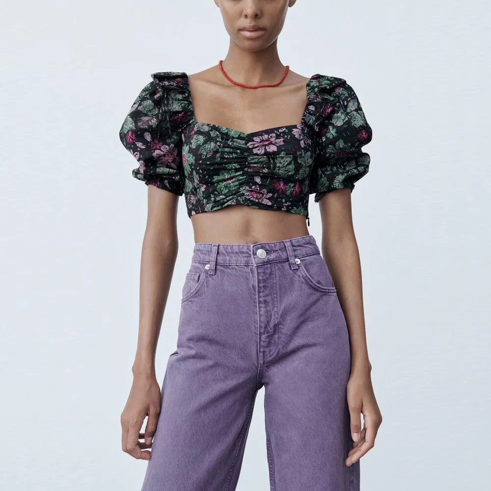 nwot zara puff sleeve floral crop top sold by Good Market Thrift Store product image thumbnail 2