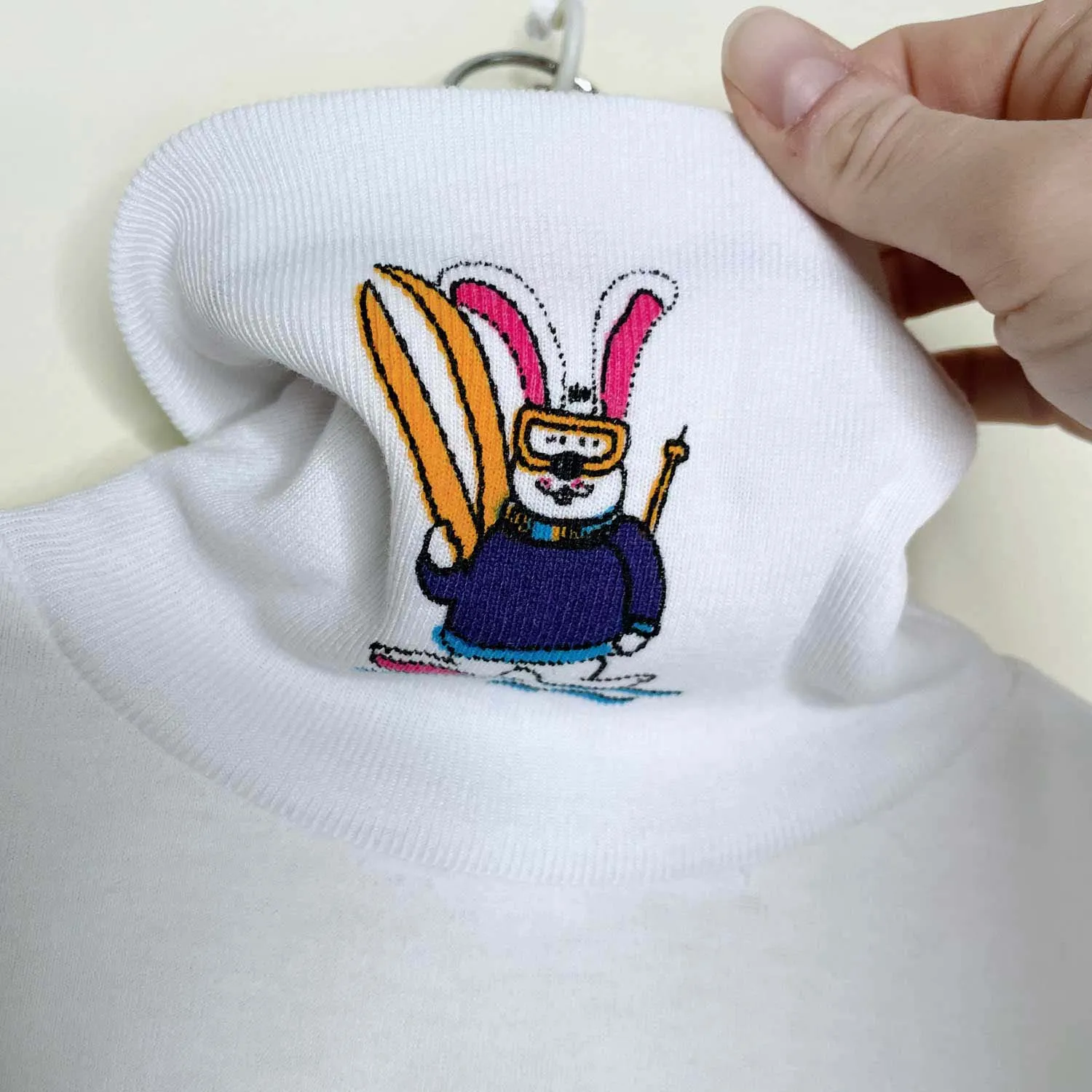 vintage crosscurent ski bunny turtle - size medium sold by Good Market Thrift Store product image thumbnail 3