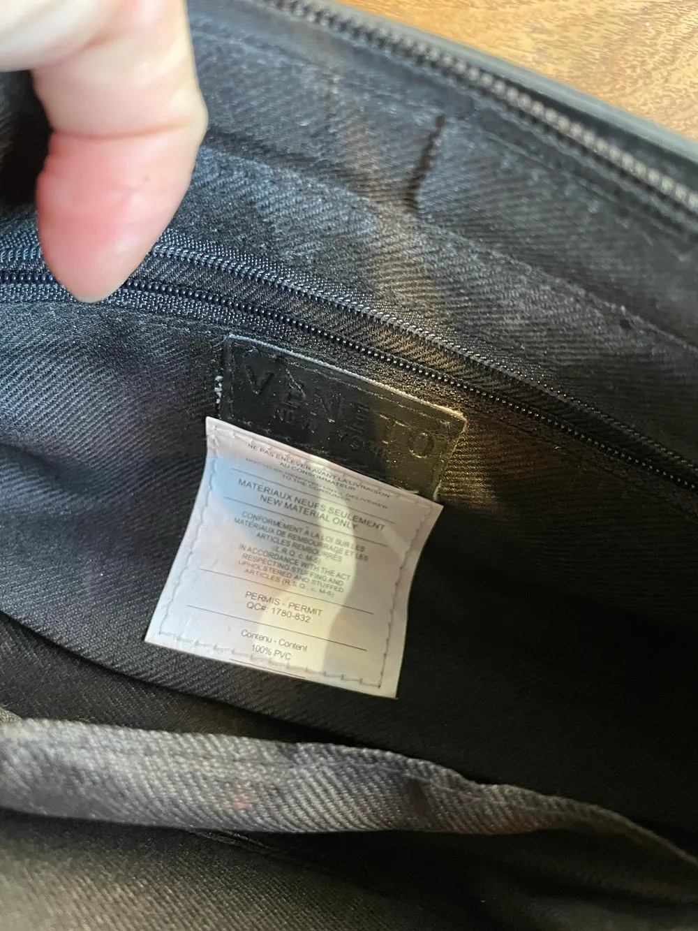 y2k veneto new york mini leather shoulder bag sold by Good Market Thrift Store product image thumbnail 4