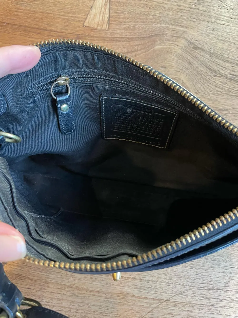 vintage 00s coach turnlock mini leather shoulder bag sold by Good Market Thrift Store product image thumbnail 3