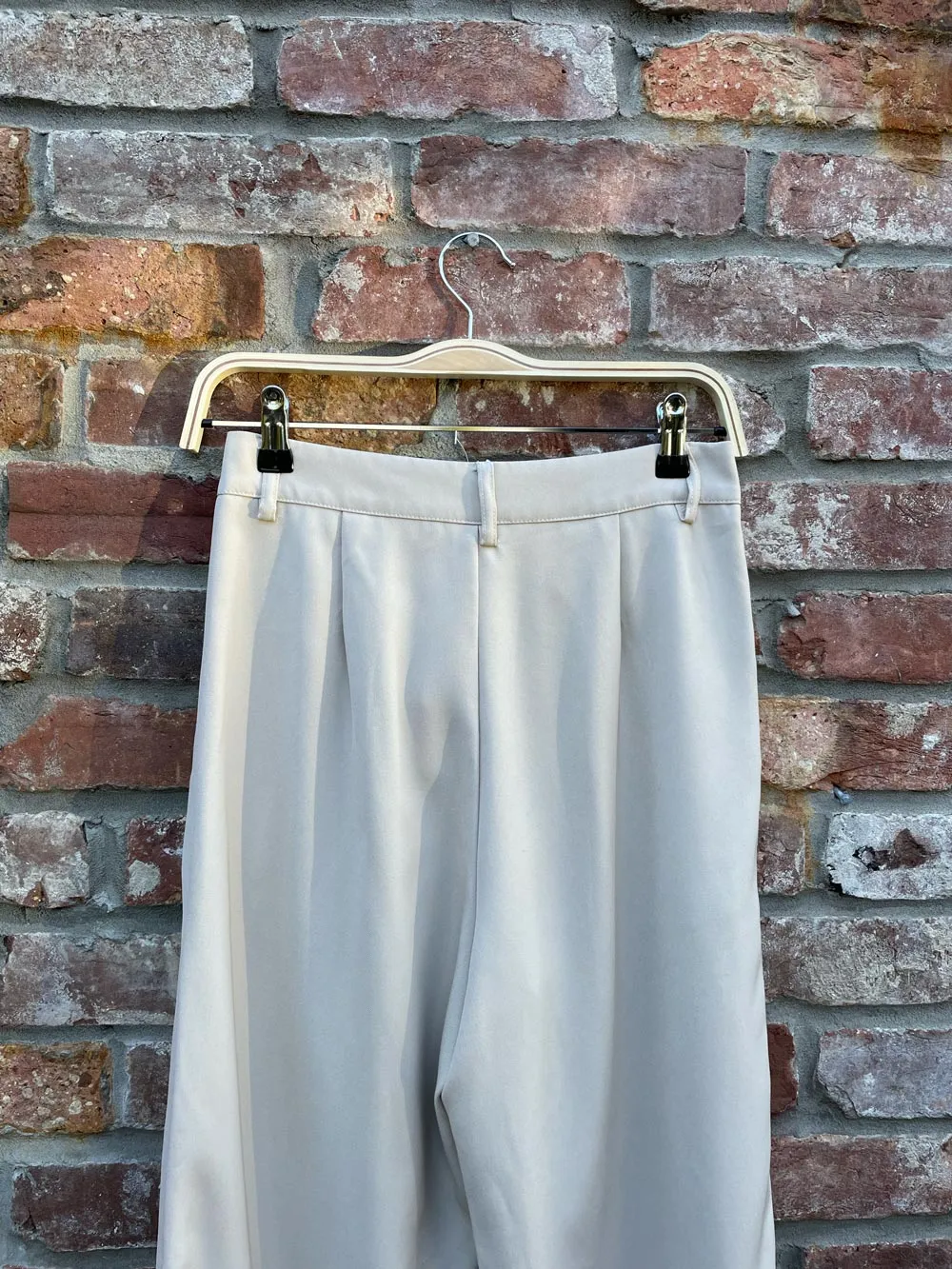 dazey high rise pleated wide leg trouser sold by Good Market Thrift Store product image thumbnail 3