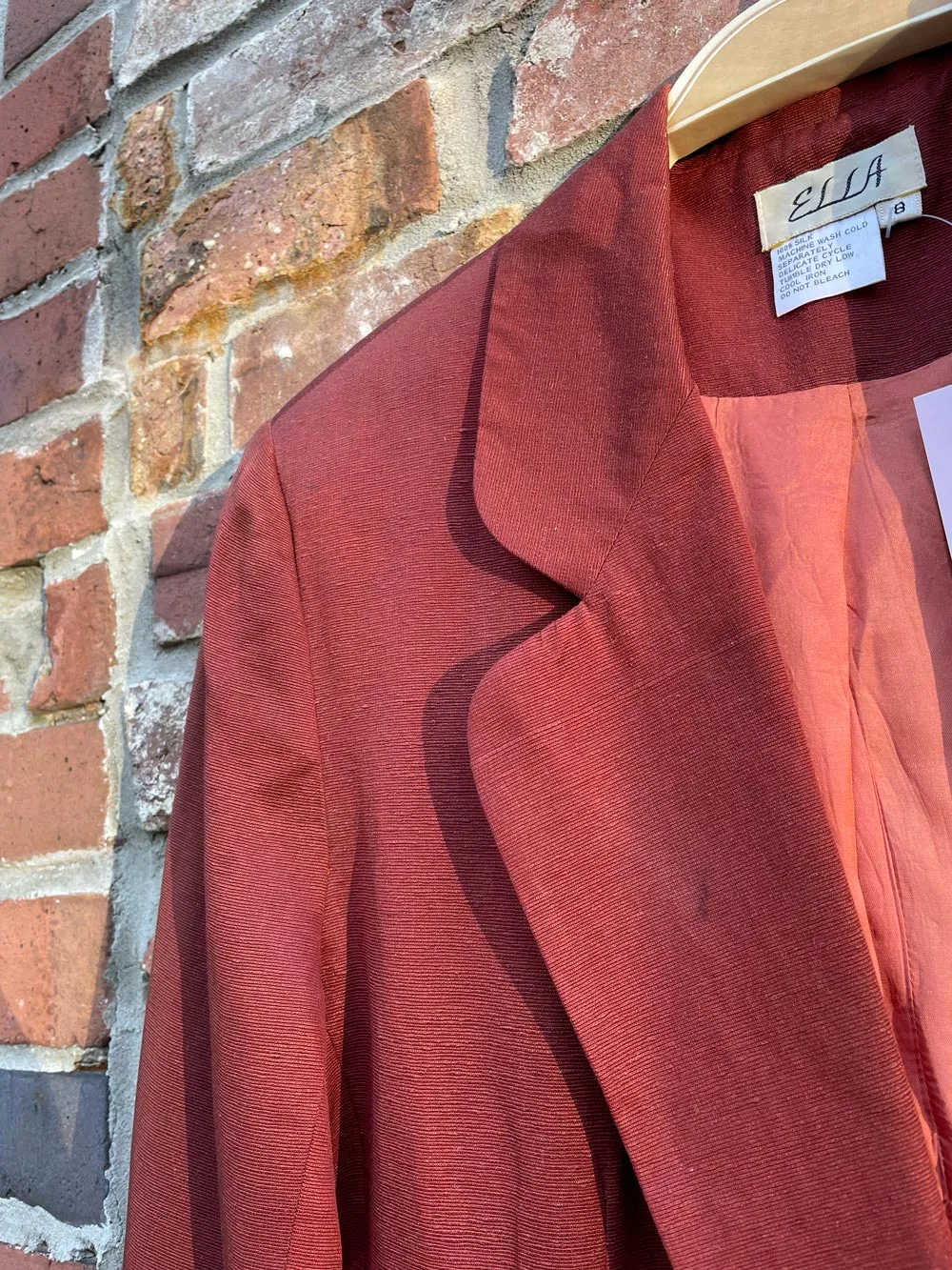 vintage ella 100% silk woven blazer sold by Good Market Thrift Store product image thumbnail 4