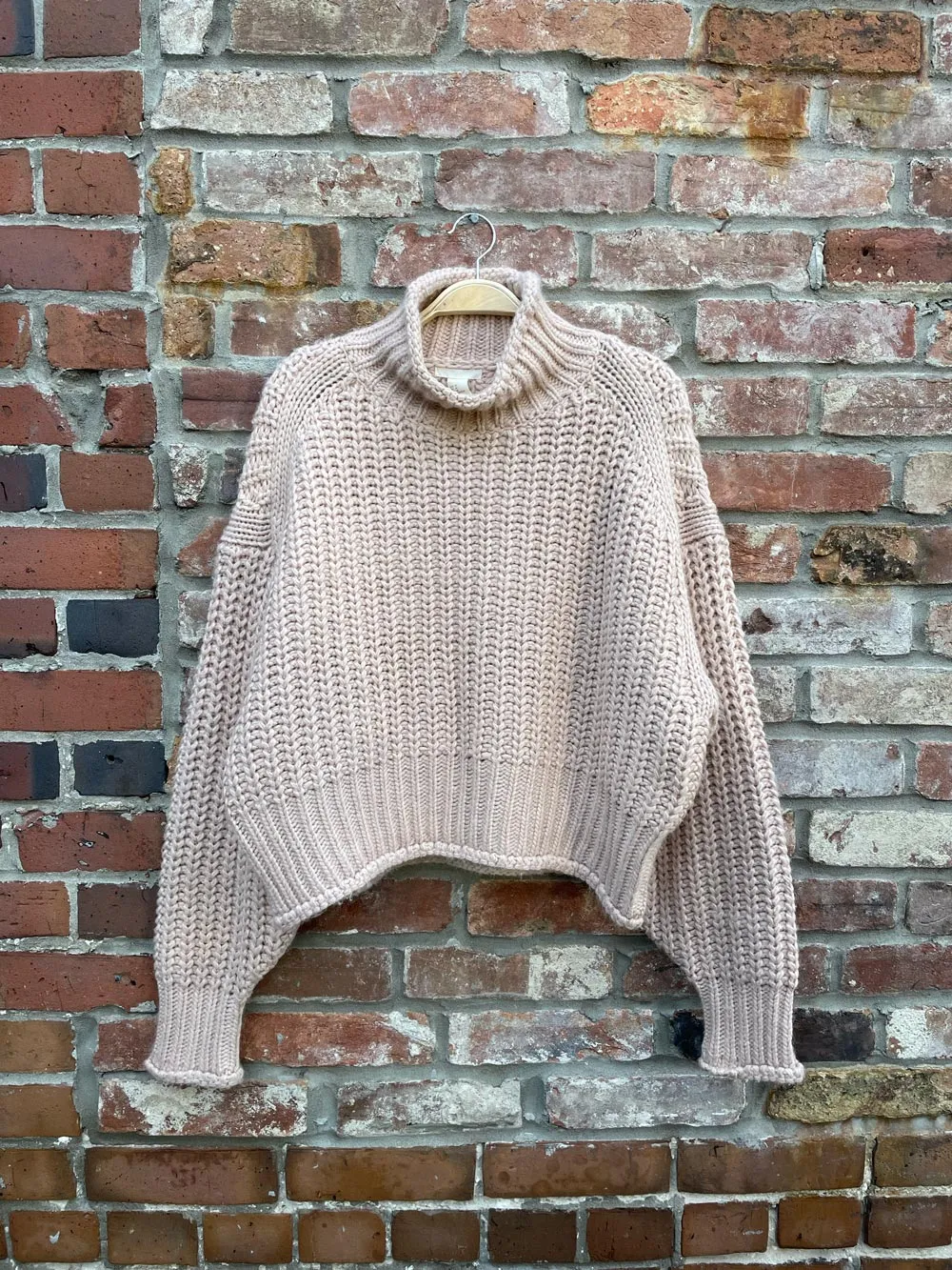 h&m mock neck chunky turtleneck sold by Good Market Thrift Store product image thumbnail 2
