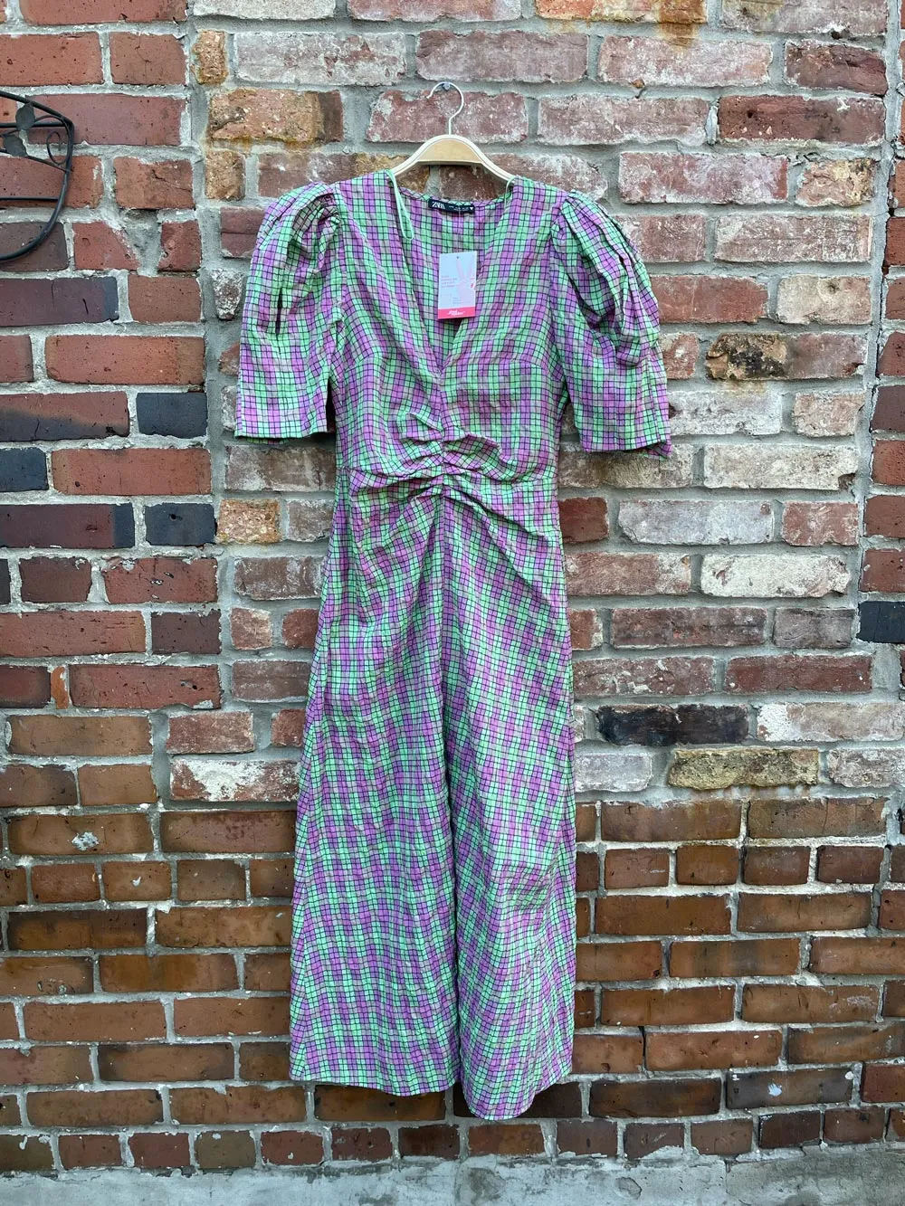 zara plaid print puff sleeve midi dress sold by Good Market Thrift Store product image thumbnail 4