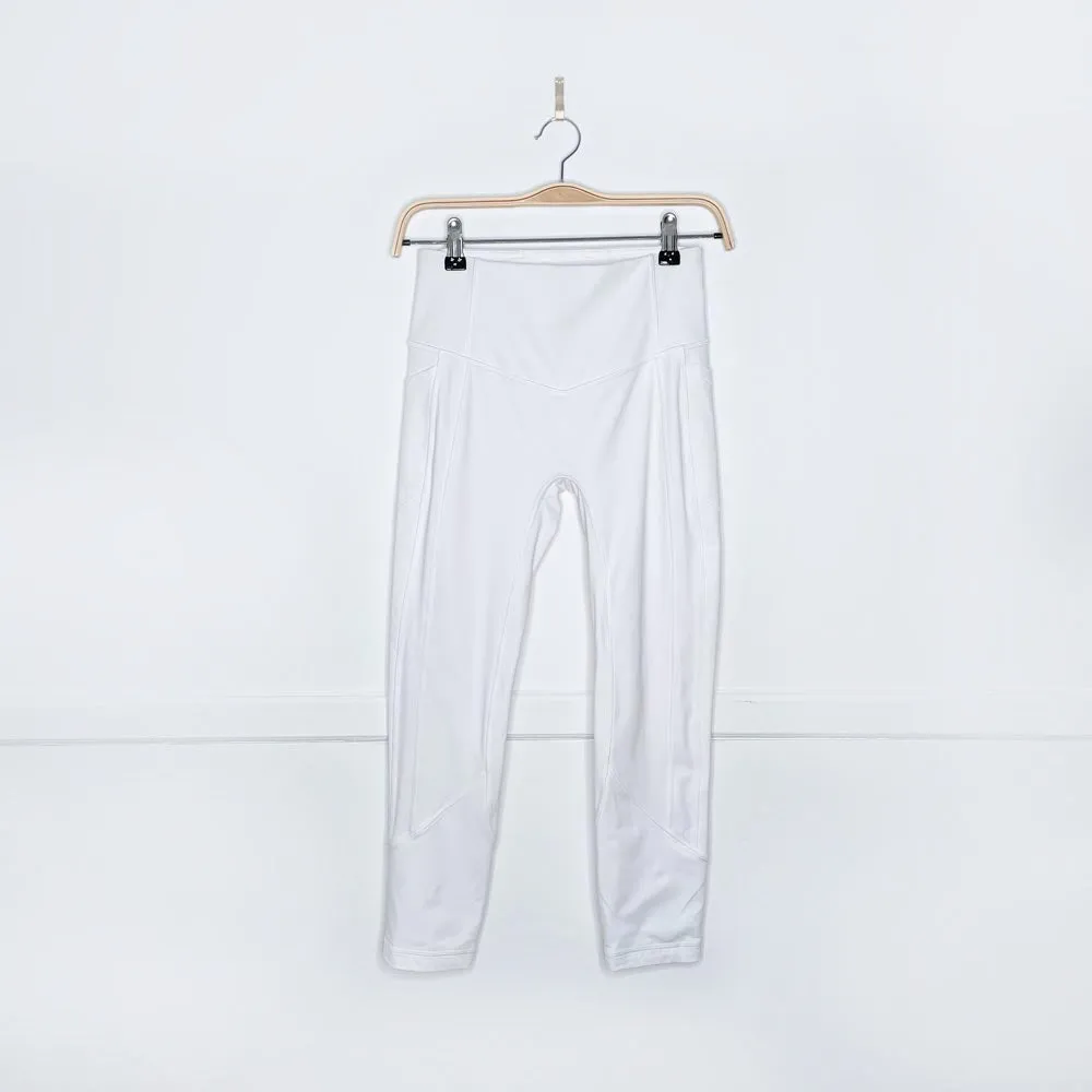 lululemon 2018 all the right places crop luxtreme sold by Good Market Thrift Store product image thumbnail 4