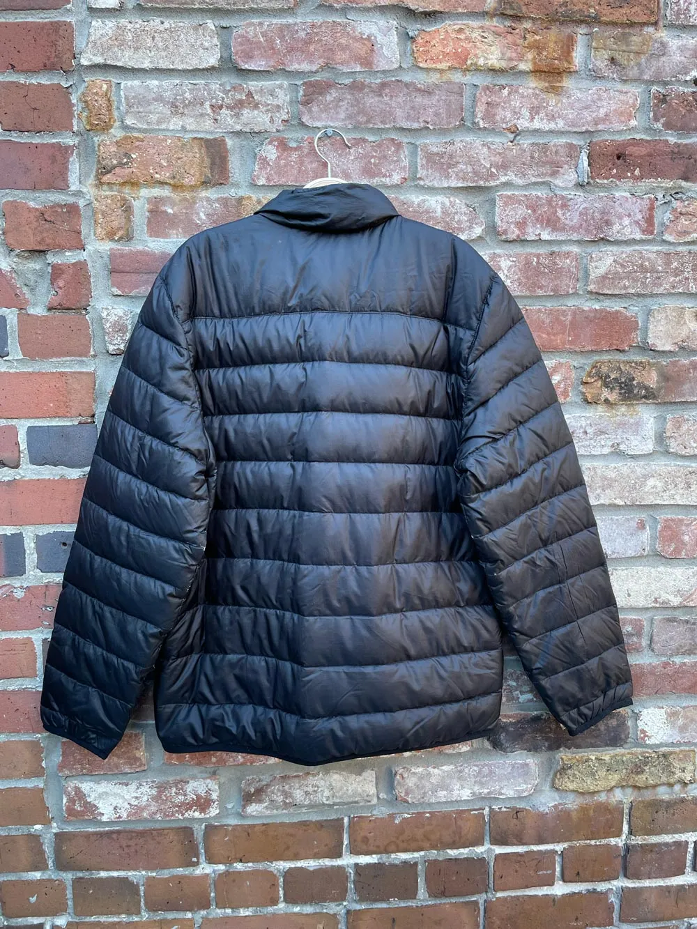 windriver 550 down puffer jacket sold by Good Market Thrift Store product image thumbnail 2