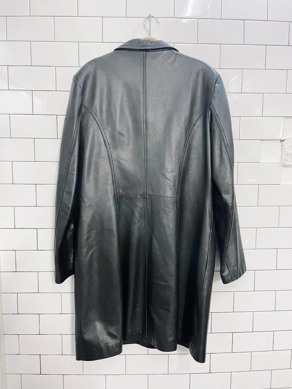 vintage 00s danier minimal butter leather jacket sold by Good Market Thrift Store product image thumbnail 4