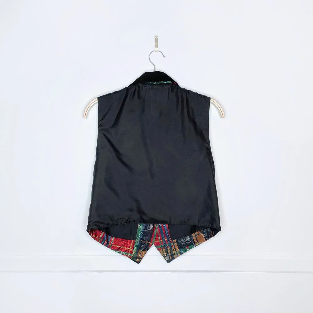 vintage VIPetites velvet collar plaid holiday vest sold by Good Market Thrift Store product image thumbnail 4