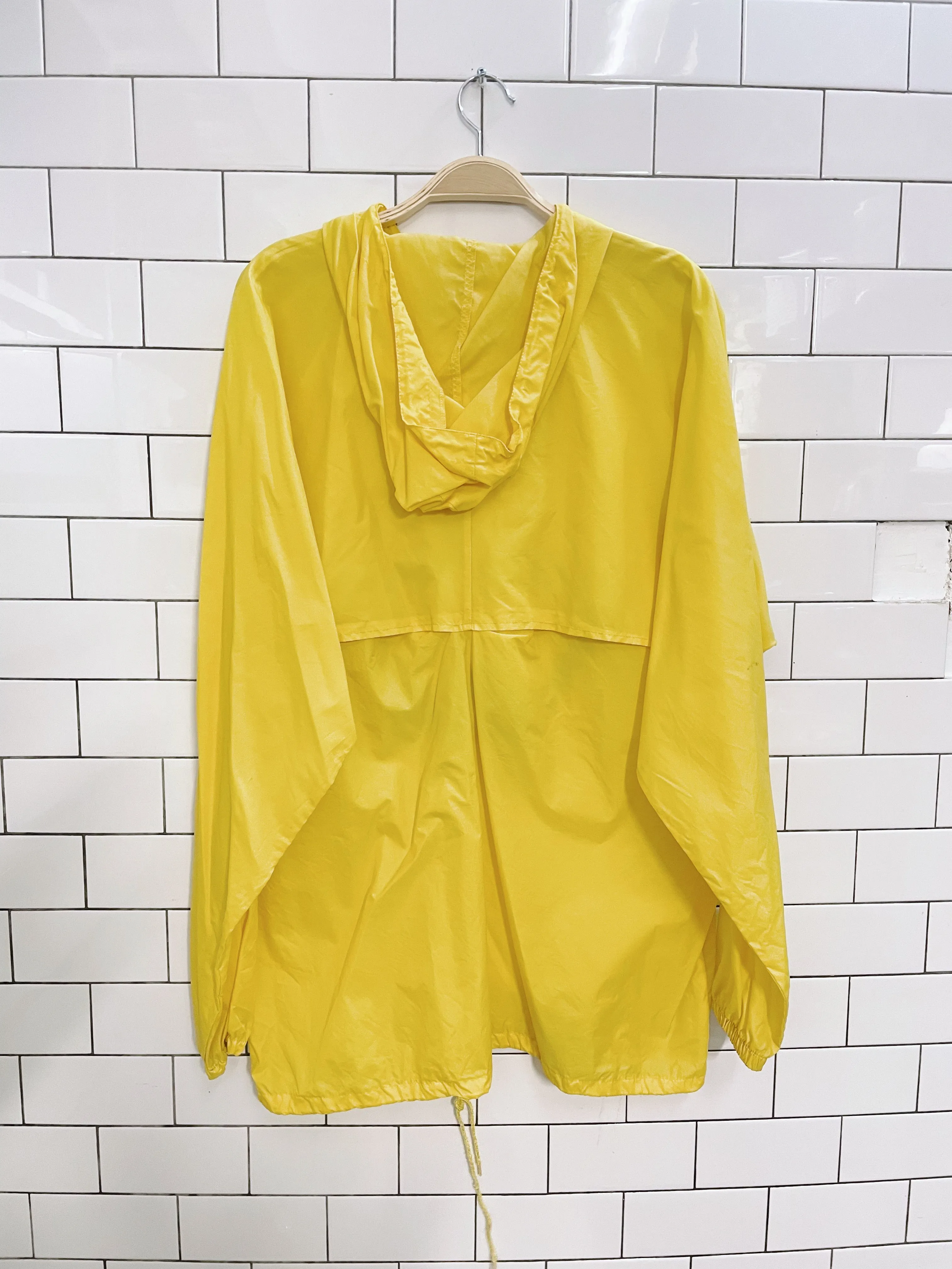 vintage 80s adidas packable fanny pack jacket sold by Good Market Thrift Store product image thumbnail 2