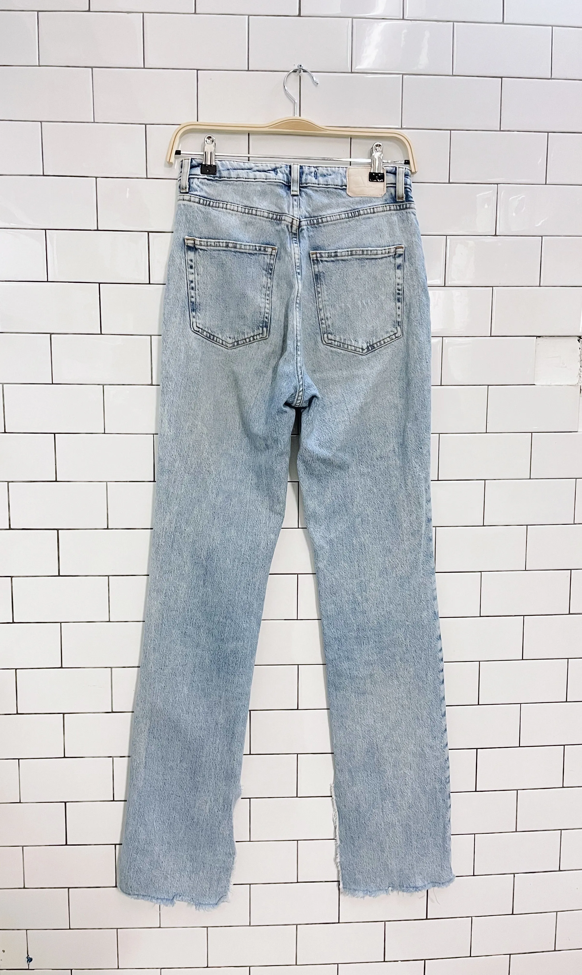 zara high rise straight split hem jeans sold by Good Market Thrift Store product image thumbnail 2