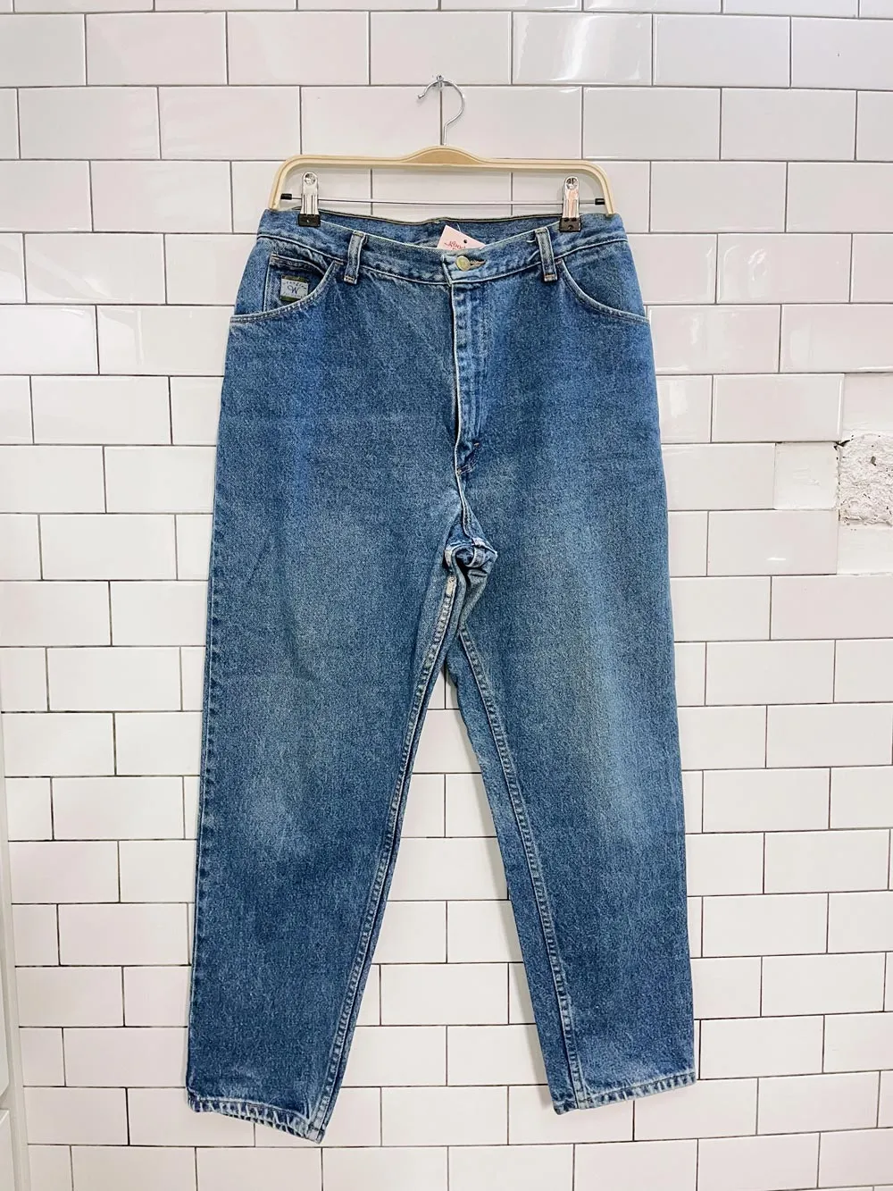vintage wrangler loose relaxed jeans sold by Good Market Thrift Store product image thumbnail 2
