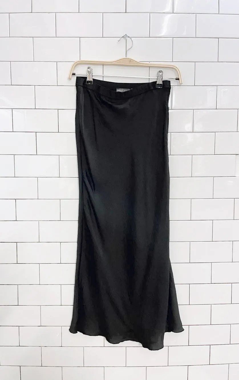 dress forum satin slit midi skirt sold by Good Market Thrift Store product image thumbnail 2