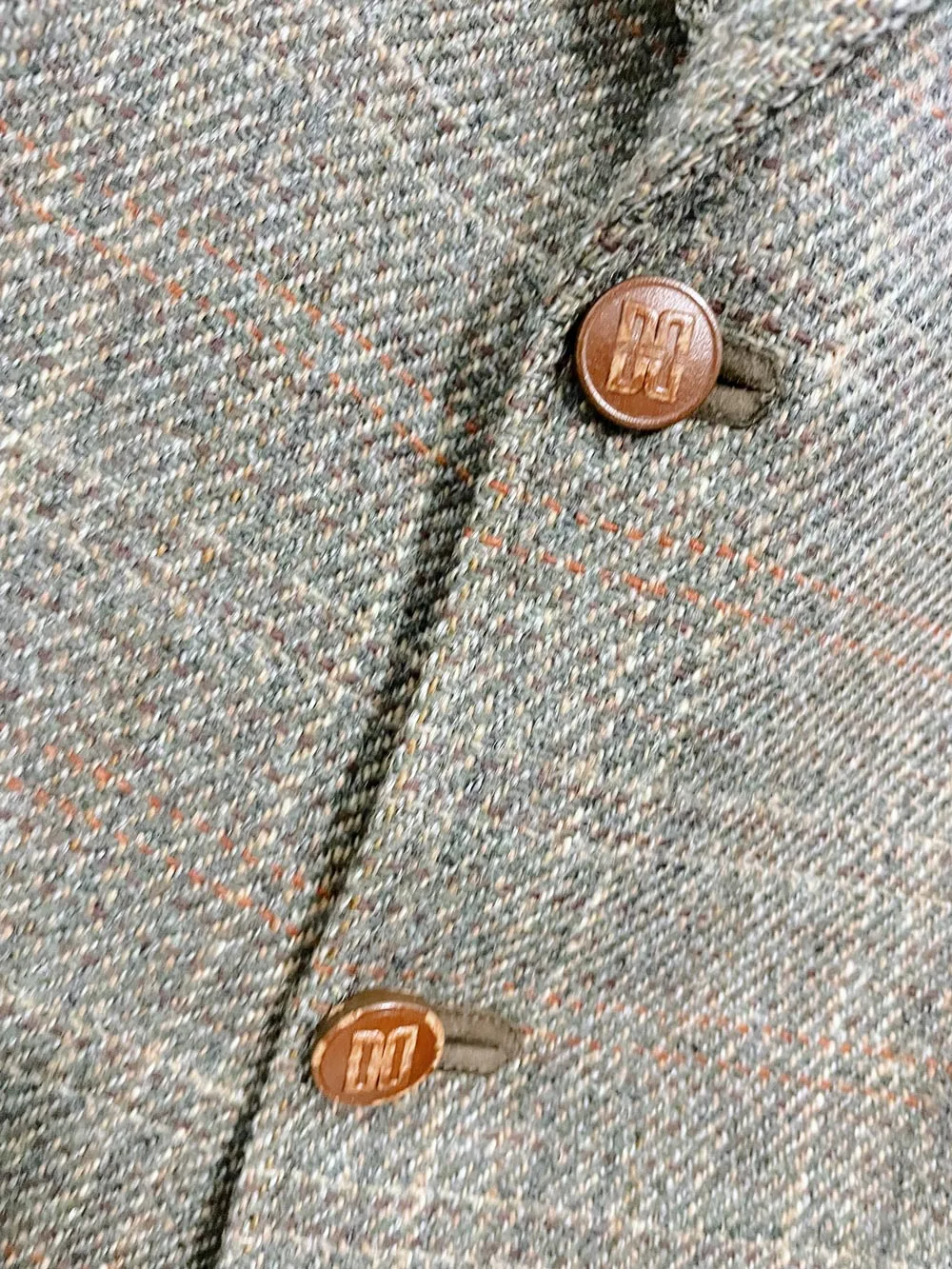 vintage daks union made wool plaid blazer sold by Good Market Thrift Store product image thumbnail 3