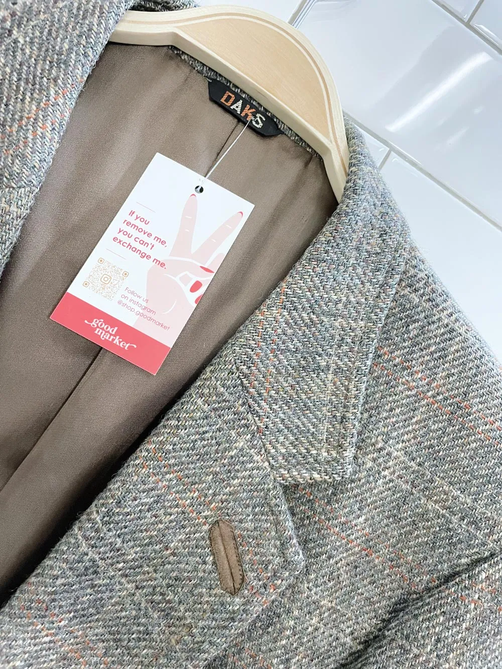 vintage daks union made wool plaid blazer sold by Good Market Thrift Store product image thumbnail 2