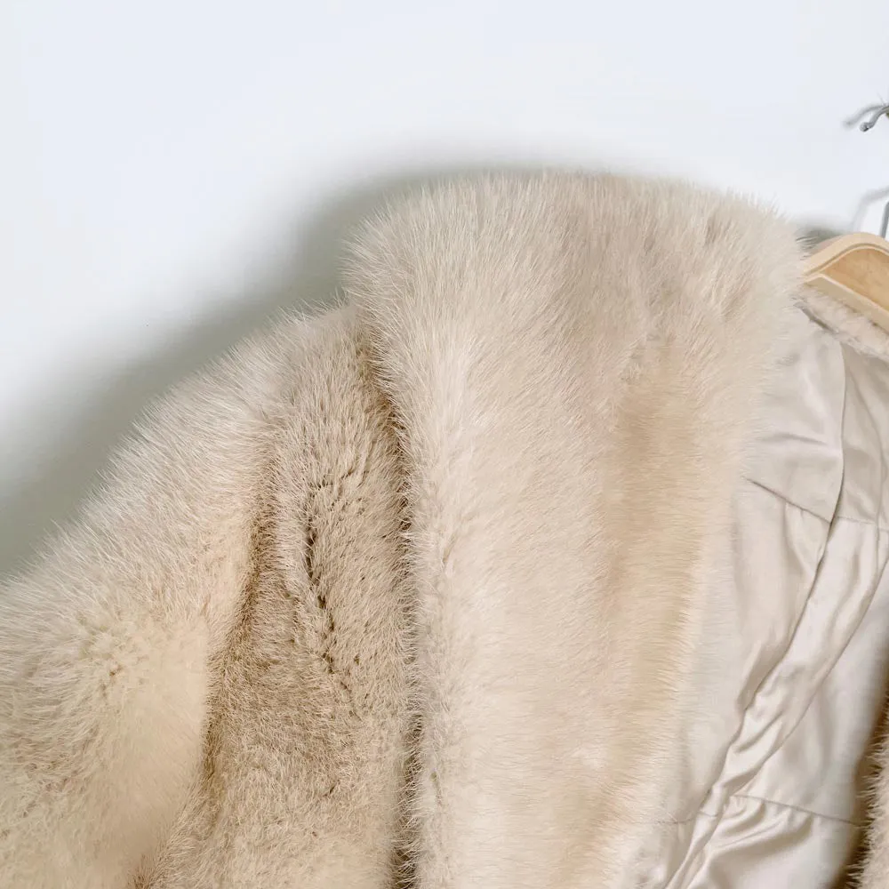 vintage 50s white mink fur stole sold by Good Market Thrift Store product image thumbnail 2