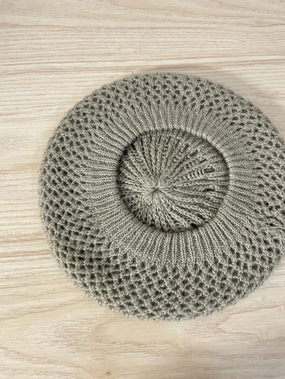 vintage knit beret sold by Good Market Thrift Store product image thumbnail 2