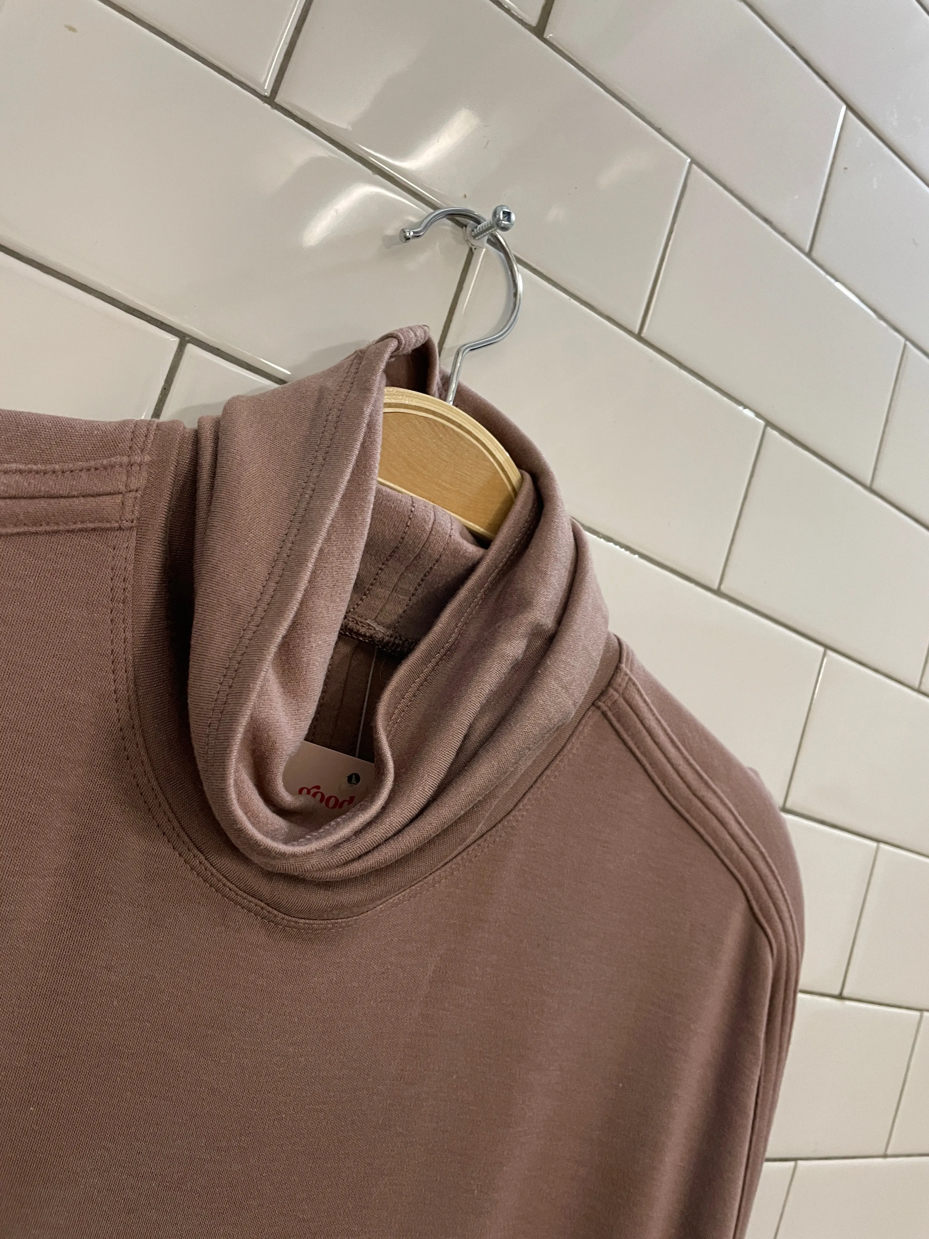 kit and ace burrow turtleneck sold by Good Market Thrift Store product image thumbnail 4