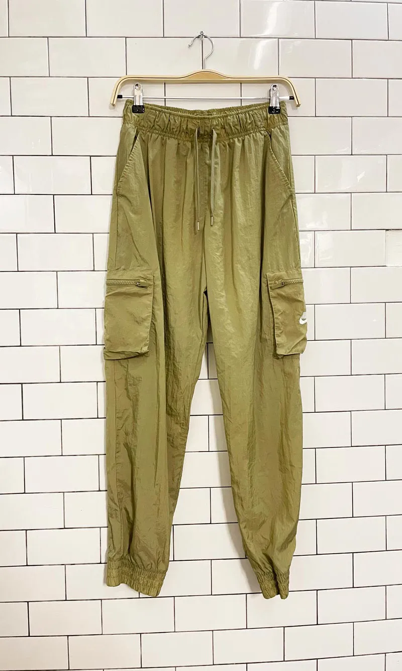 nike nylon cargo pant jogger sold by Good Market Thrift Store product image thumbnail 3