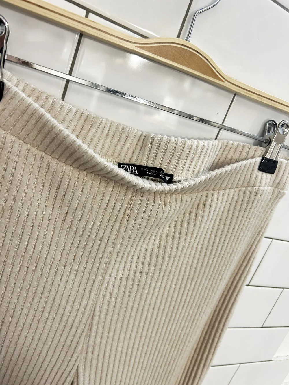 zara soft ribbed flare pant sold by Good Market Thrift Store product image thumbnail 3