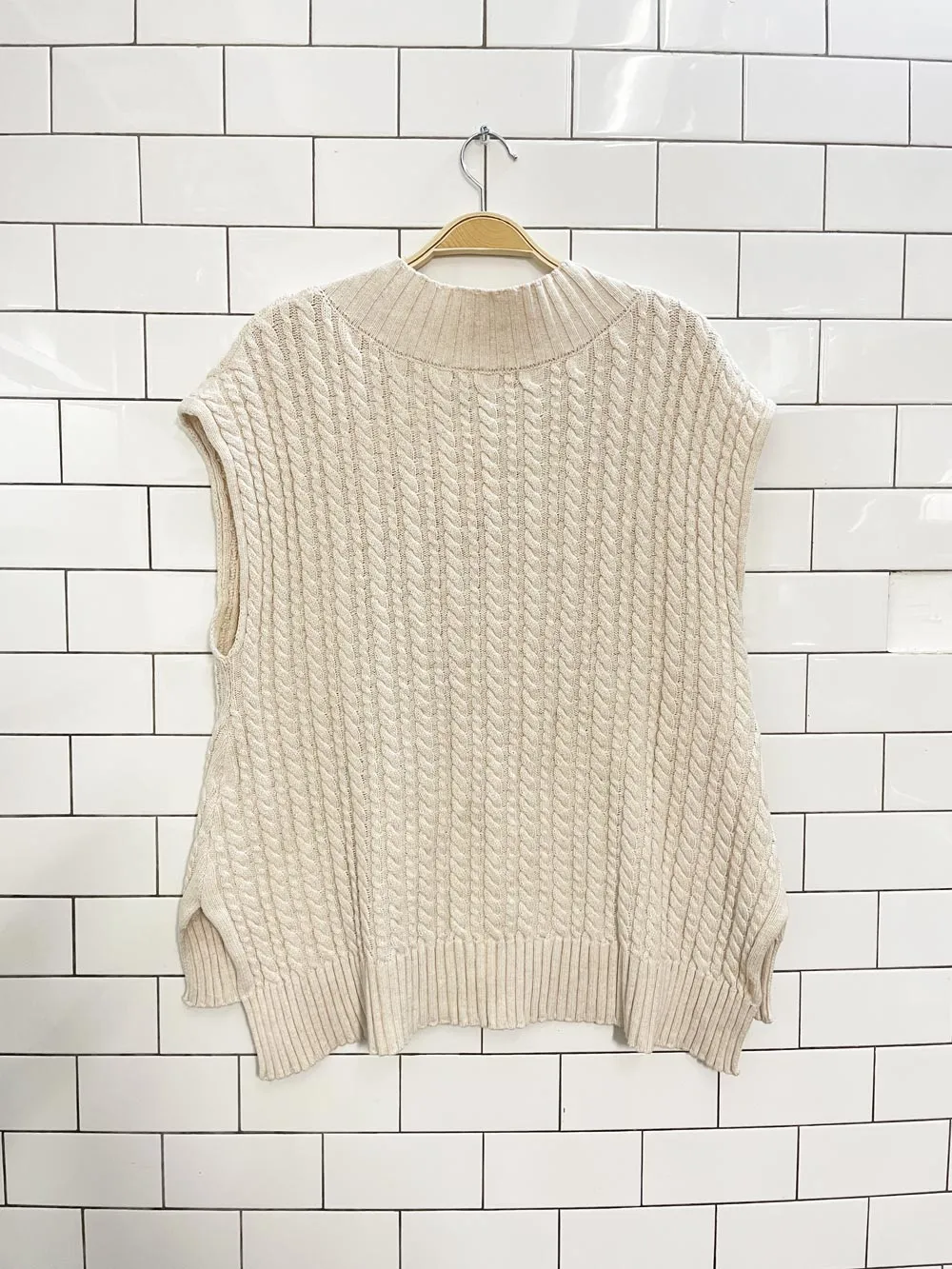 french connection cable knit vest sold by Good Market Thrift Store product image thumbnail 3