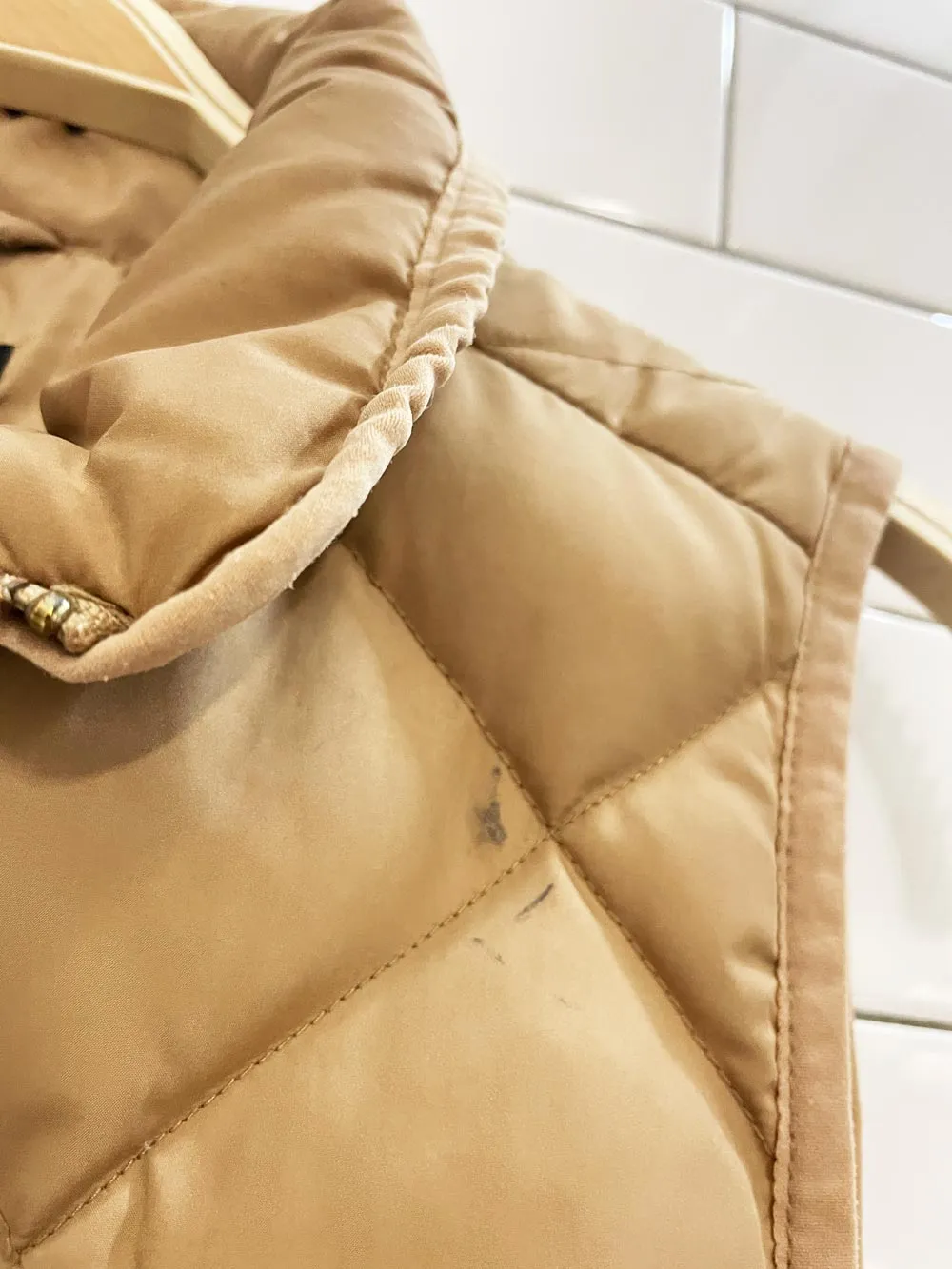 j crew diamond quilted down puffer vest sold by Good Market Thrift Store product image thumbnail 3