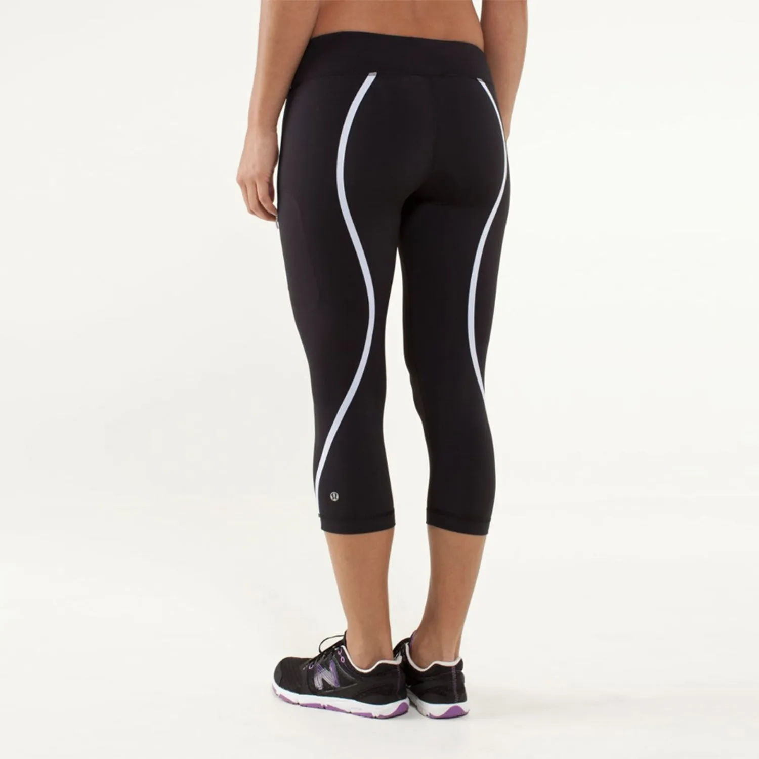lululemon track attack crop luxtreme sold by Good Market Thrift Store product image thumbnail 2