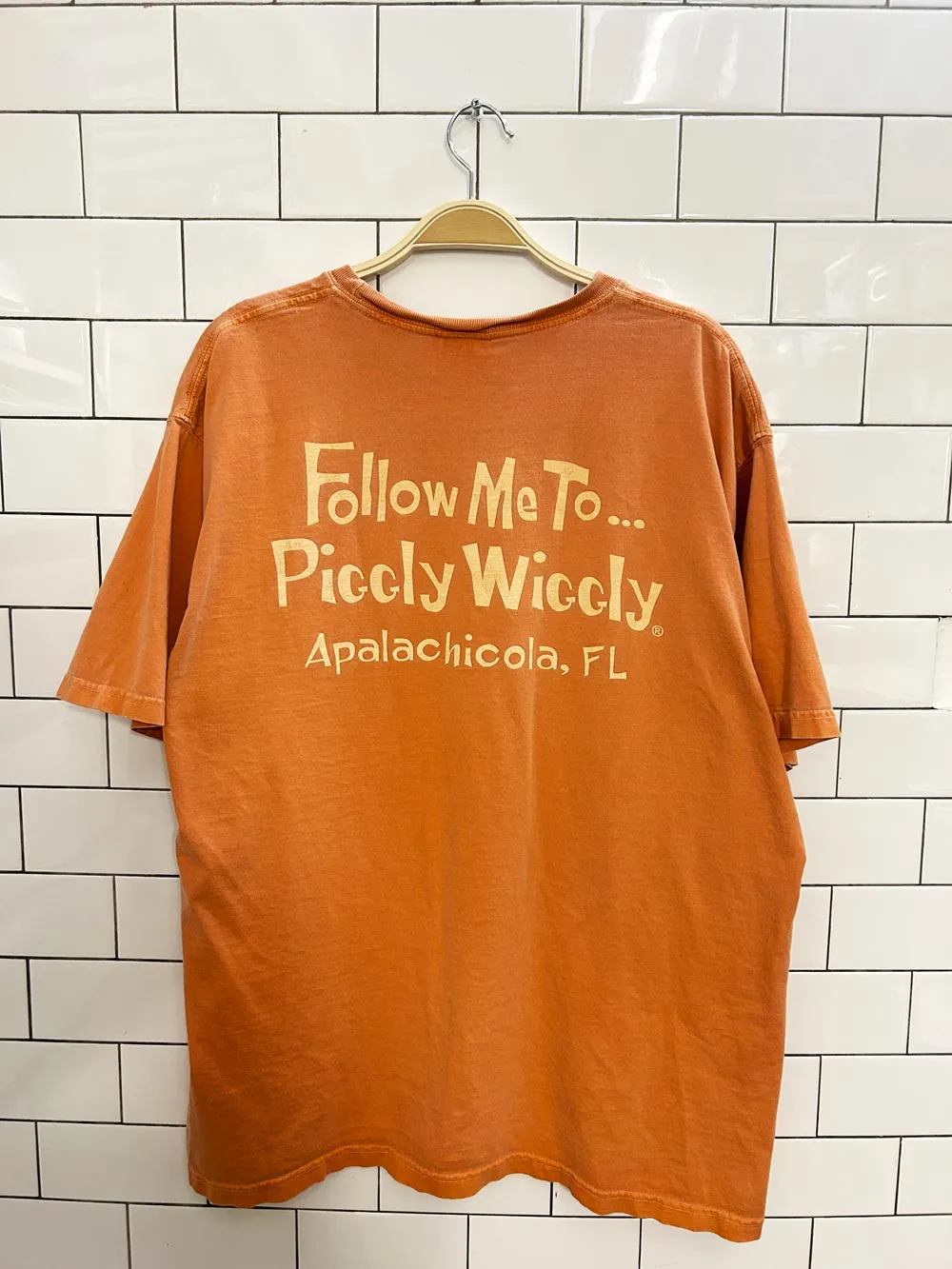 vintage 00s piggly wiggly supermarket graphic tee sold by Good Market Thrift Store product image thumbnail 3