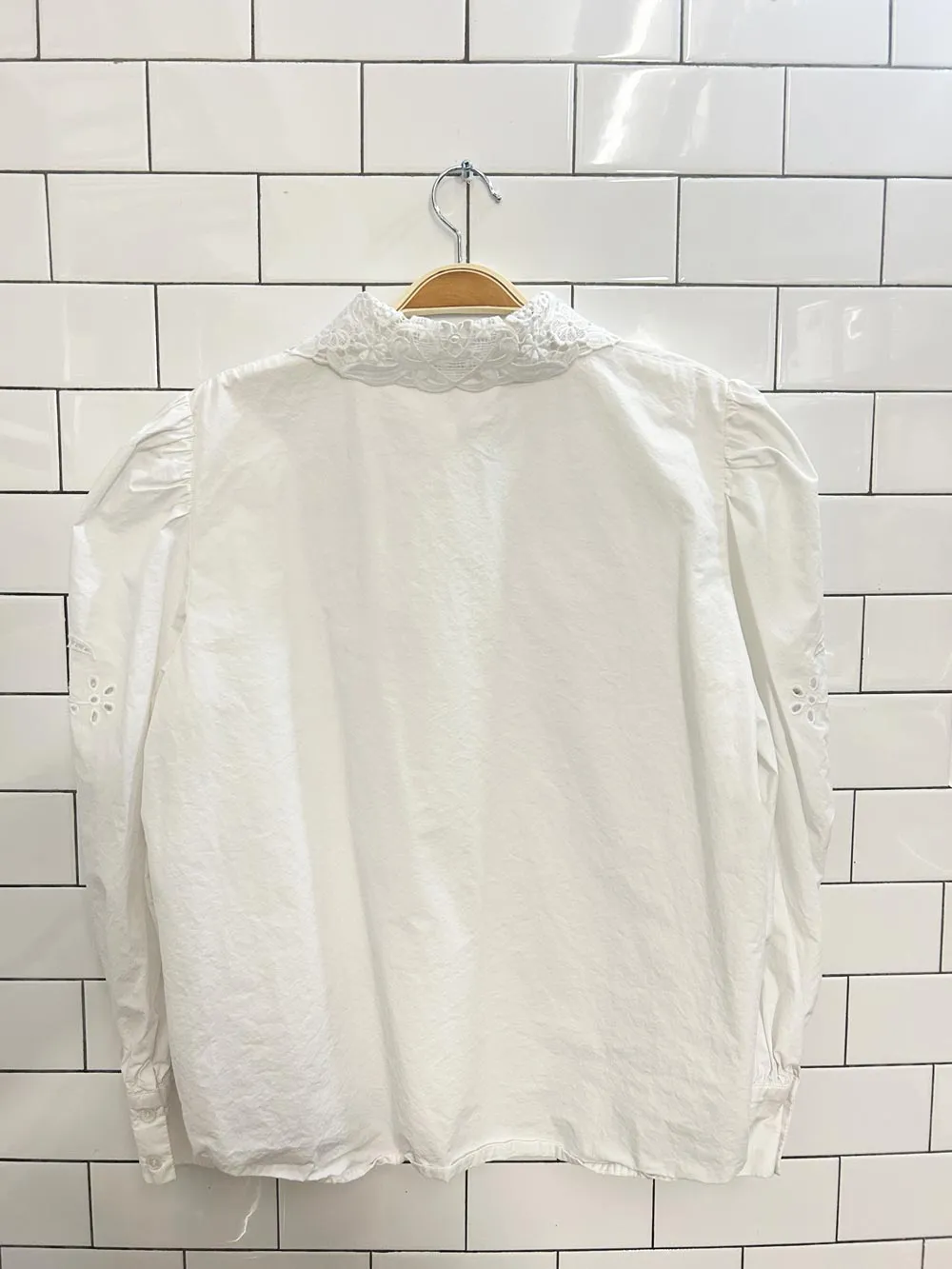 zara polin flower embroidered eyelet blouse sold by Good Market Thrift Store product image thumbnail 4