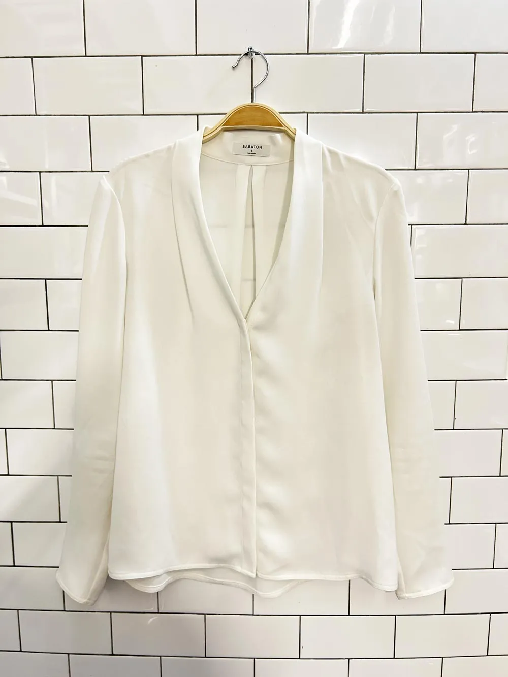 babaton akira v-neck blouse sold by Good Market Thrift Store product image thumbnail 2