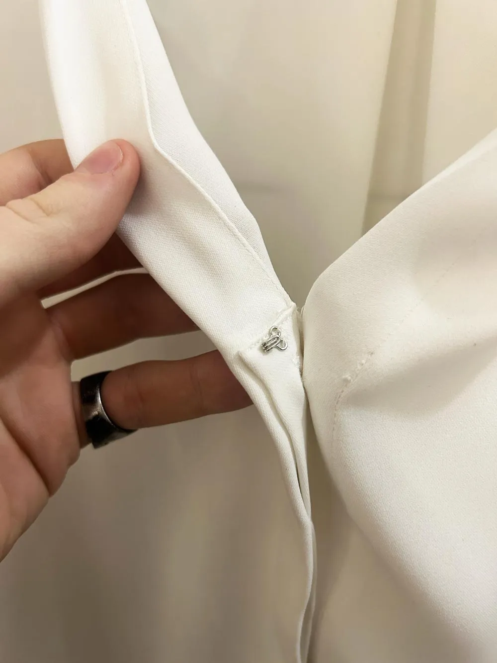 babaton akira v-neck blouse sold by Good Market Thrift Store product image thumbnail 5