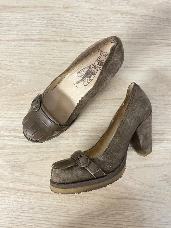 fly girl london tassel leather heeled loafer sold by Good Market Thrift Store