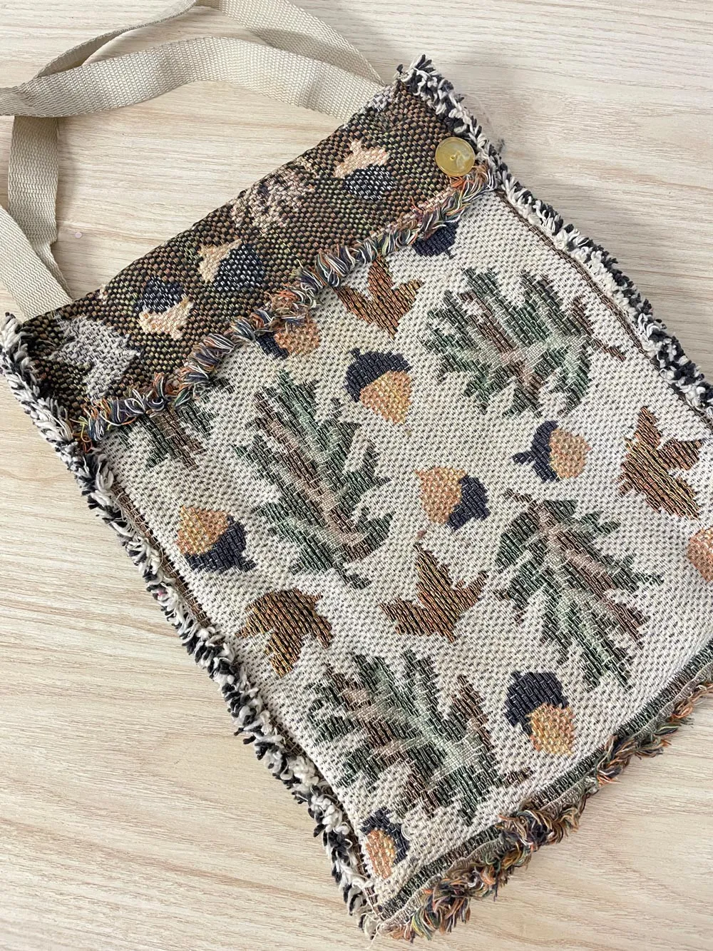 vintage 00s oak + acorn tapestry tote bag sold by Good Market Thrift Store product image thumbnail 3