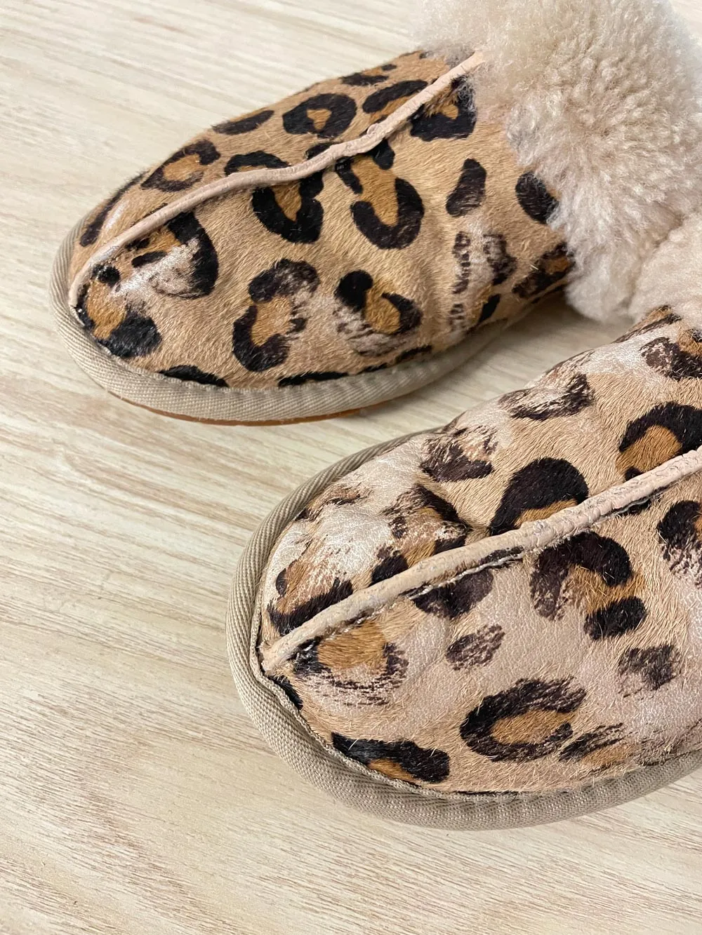 ugg scuffette II spotty sheepskin slipper sold by Good Market Thrift Store product image thumbnail 3