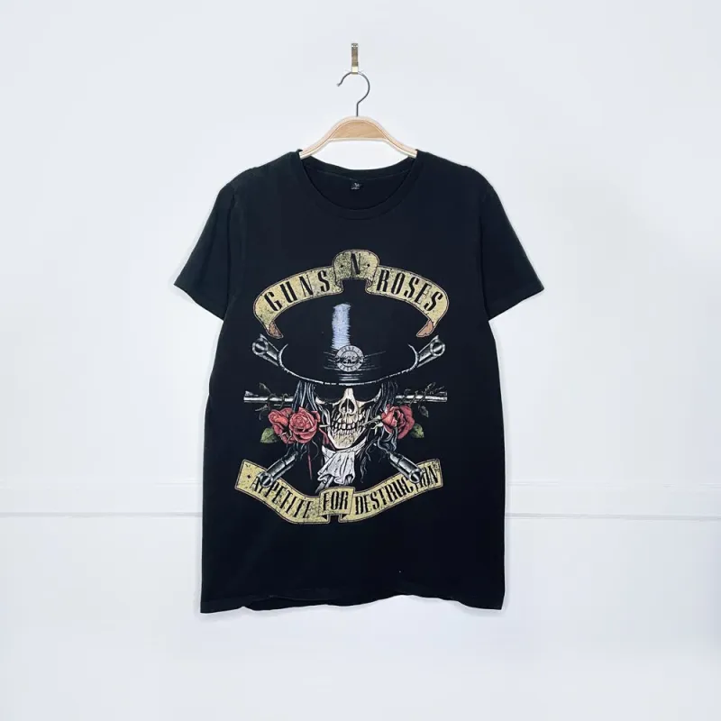 guns n roses graphic tee sold by Good Market Thrift Store