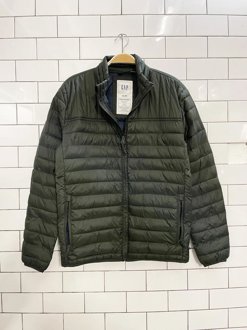 gap poly fill spring puffer jacket sold by Good Market Thrift Store