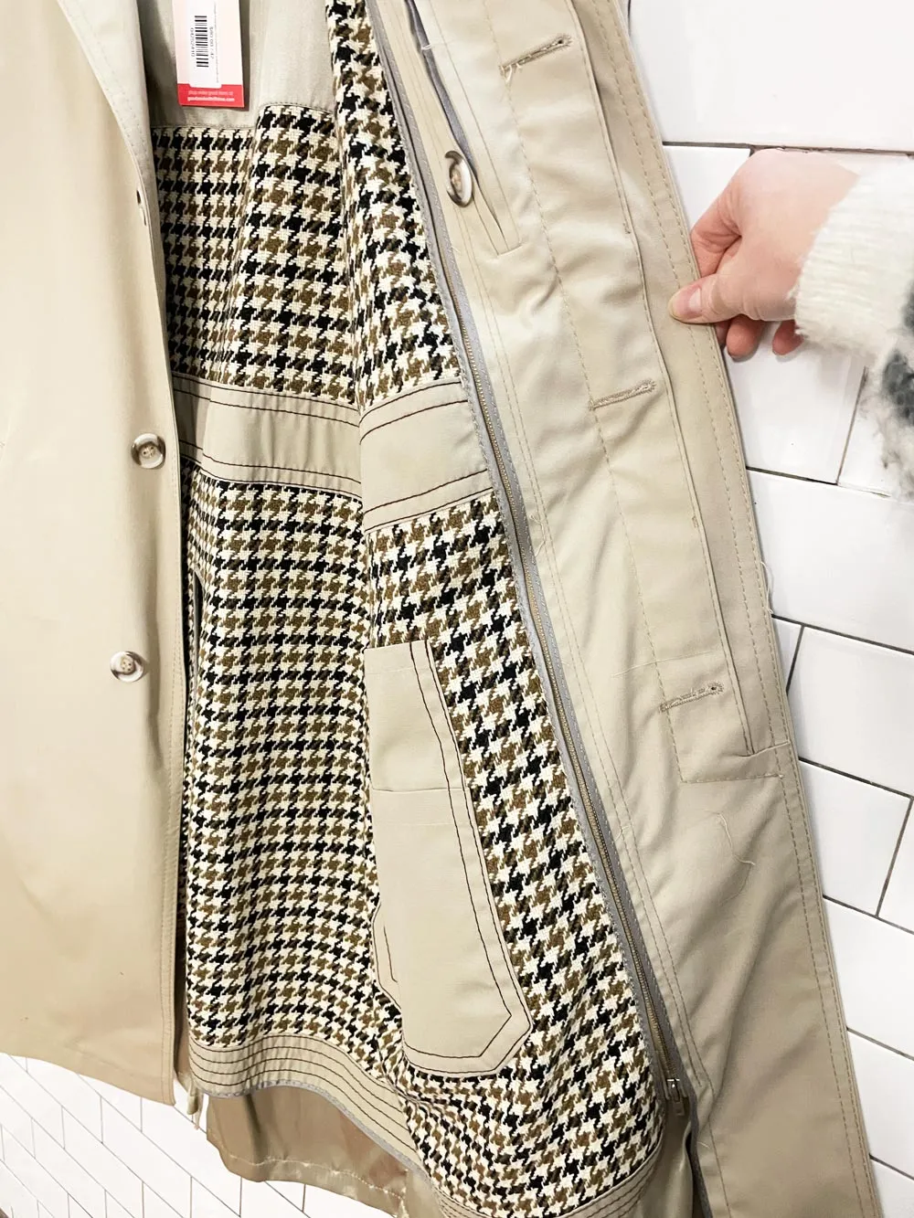 vintage mcgregor houndstooth lined trench coat sold by Good Market Thrift Store product image thumbnail 2