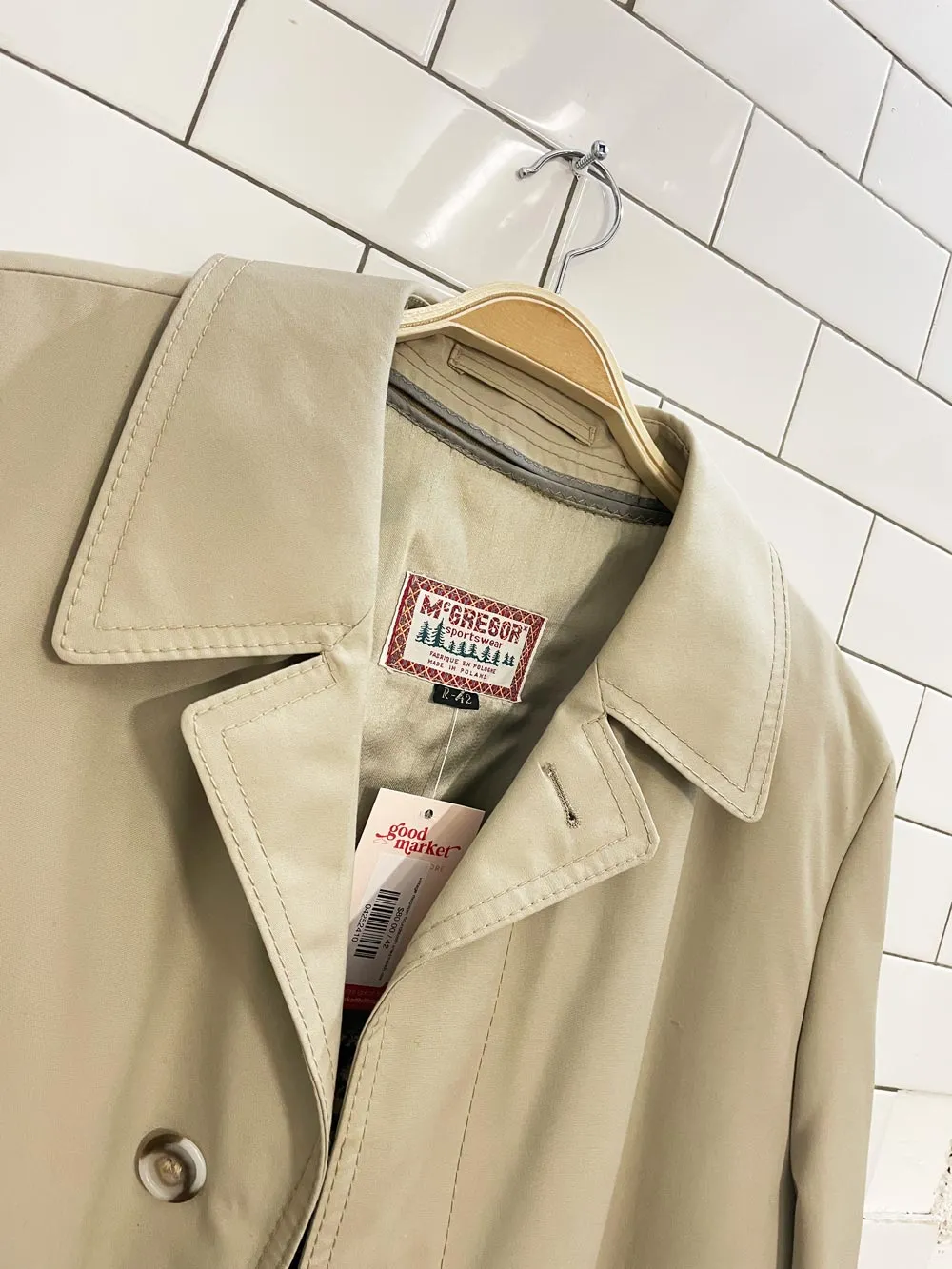 vintage mcgregor houndstooth lined trench coat sold by Good Market Thrift Store product image thumbnail 3