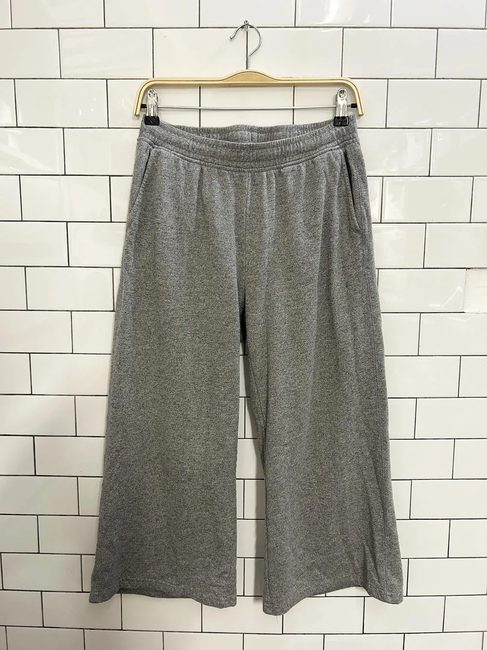 roots original wide leg crop sweatpant sold by Good Market Thrift Store product image thumbnail 3