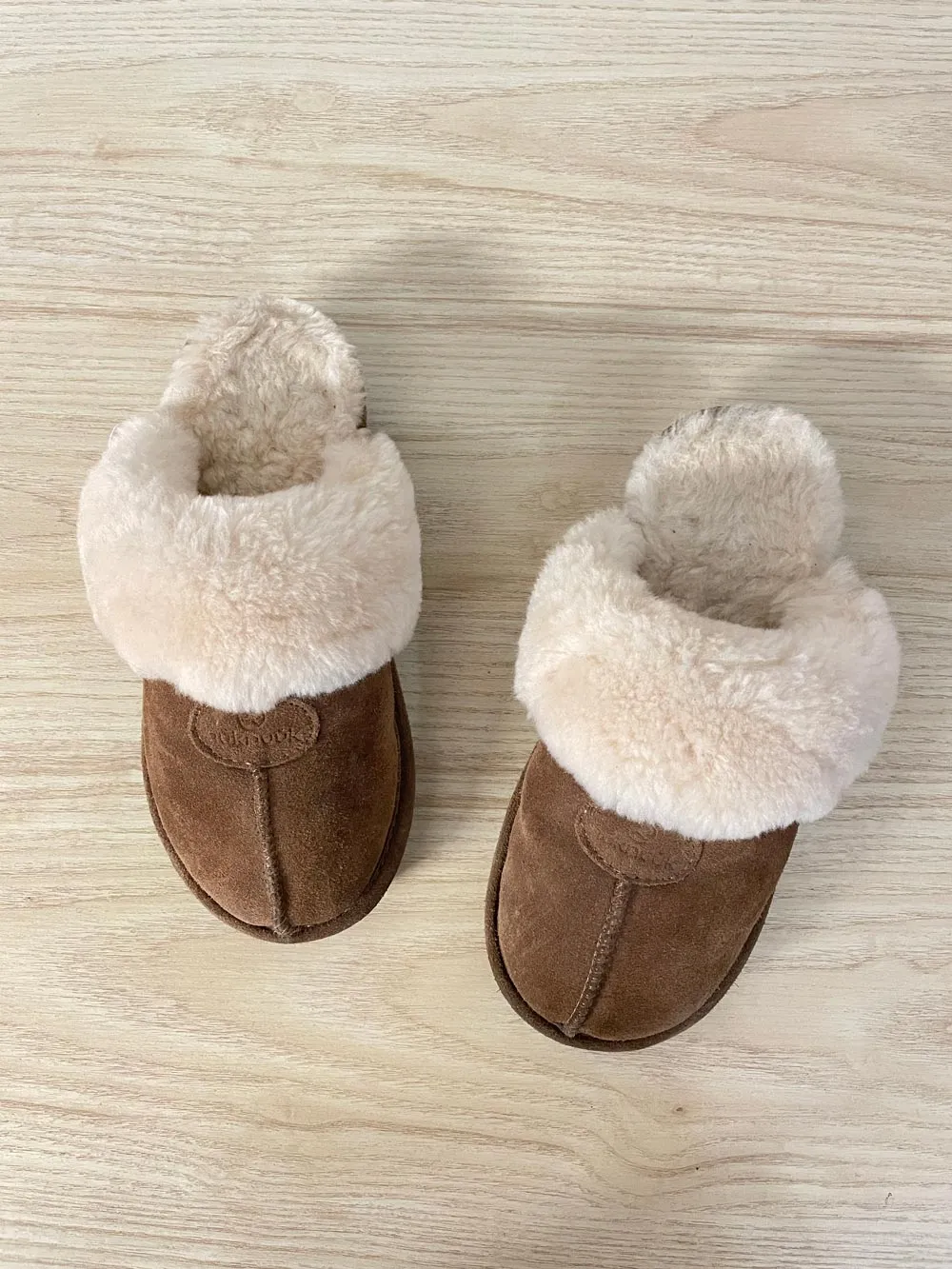 nuknuuk joy shearling slippers sold by Good Market Thrift Store