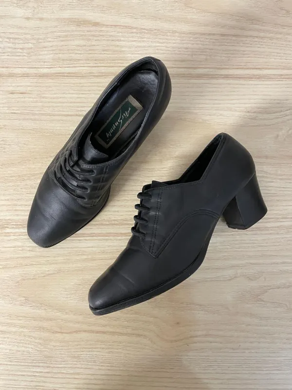 vintage 90s air supply heeled leather loafer sold by Good Market Thrift Store