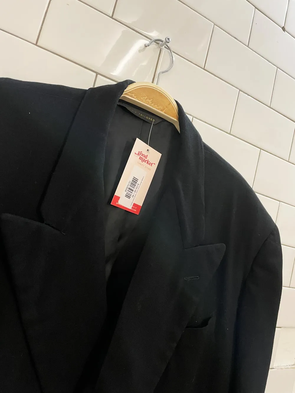 vintage donna karan union made hand tailored double breasted blazer sold by Good Market Thrift Store product image thumbnail 3