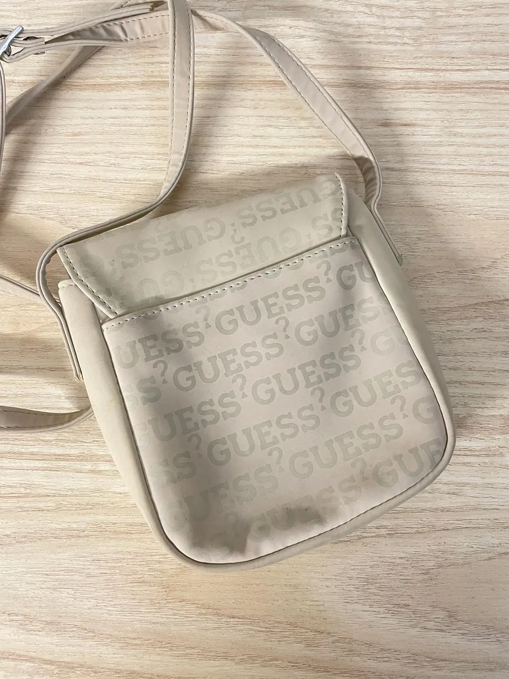 y2k guess logo flap nylon crossbody bag sold by Good Market Thrift Store product image thumbnail 3