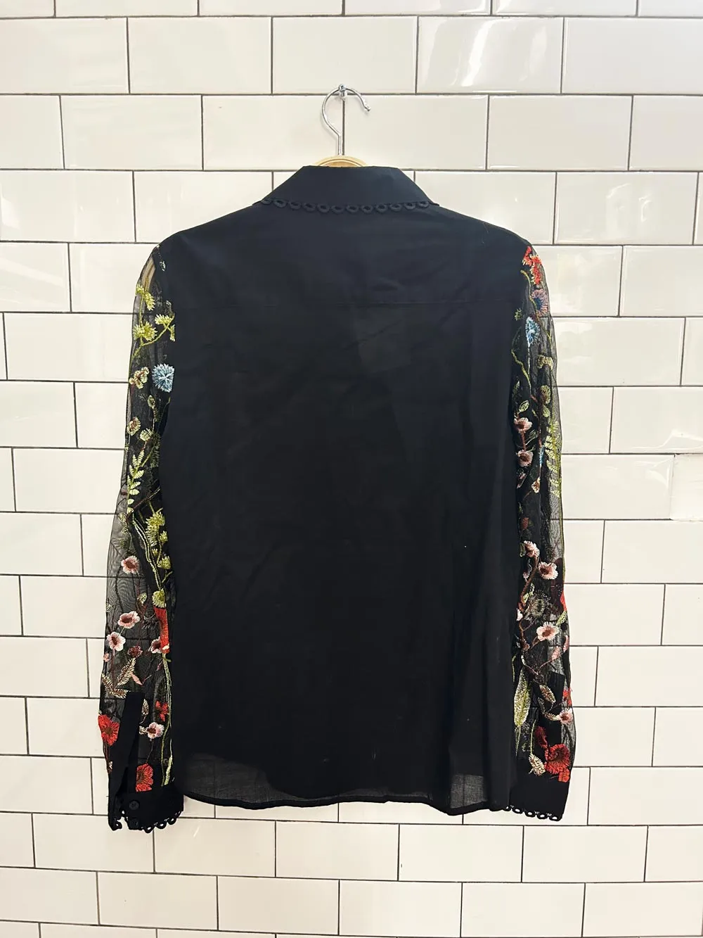 nwt disigual chemise florinda blouse sold by Good Market Thrift Store product image thumbnail 4