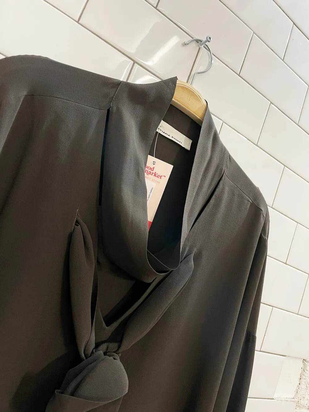 liviana conti tie neck boxy silk blouse sold by Good Market Thrift Store product image thumbnail 2