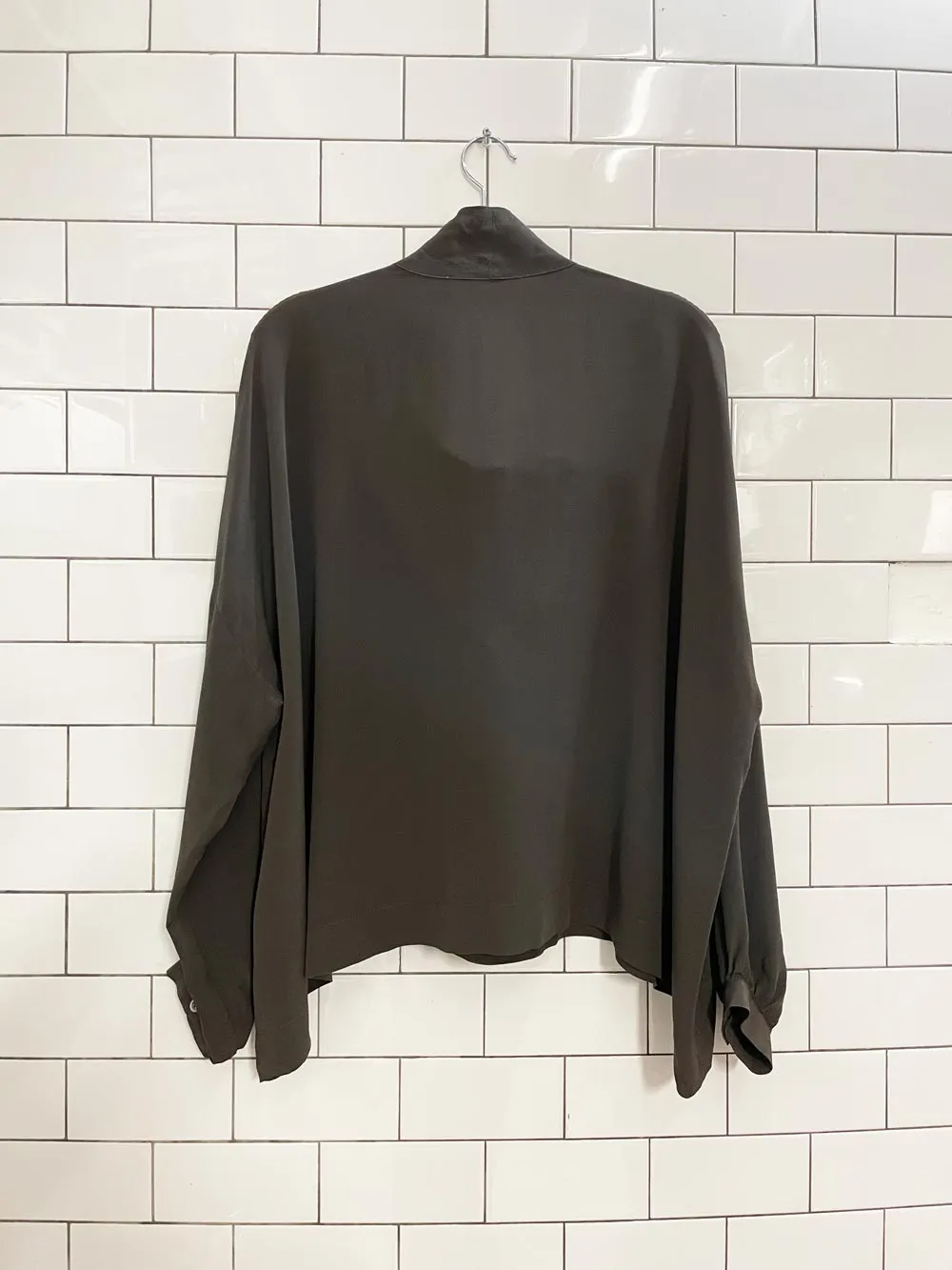 liviana conti tie neck boxy silk blouse sold by Good Market Thrift Store product image thumbnail 5