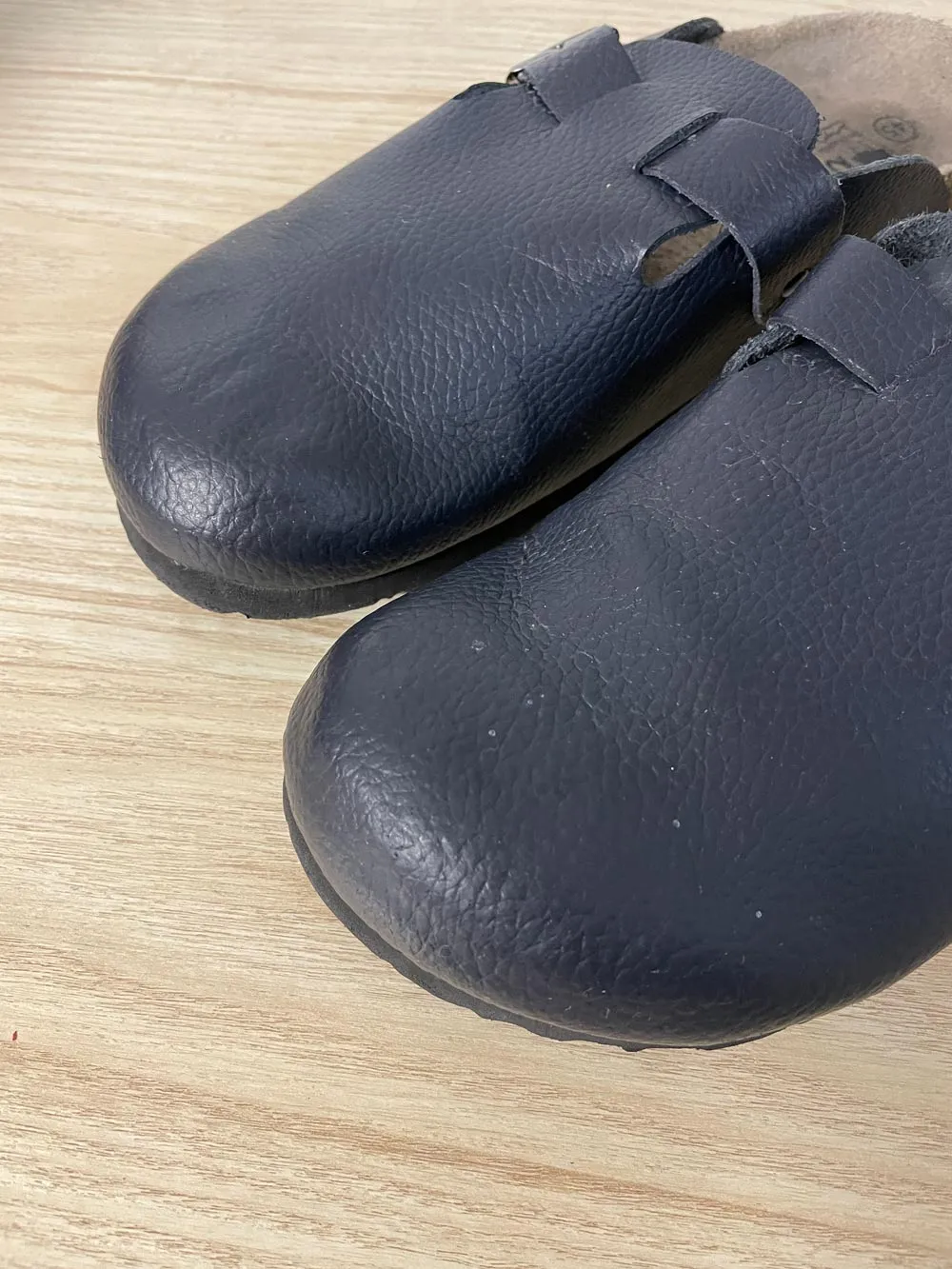 naturepur leather slip on clog sold by Good Market Thrift Store product image thumbnail 2