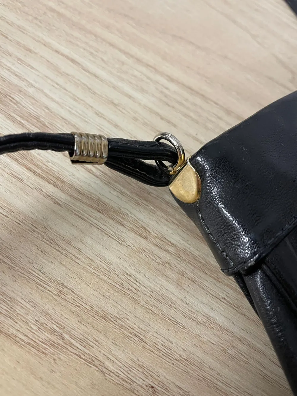 vintage mimo sacs pleated leather shoulder bag sold by Good Market Thrift Store product image thumbnail 2