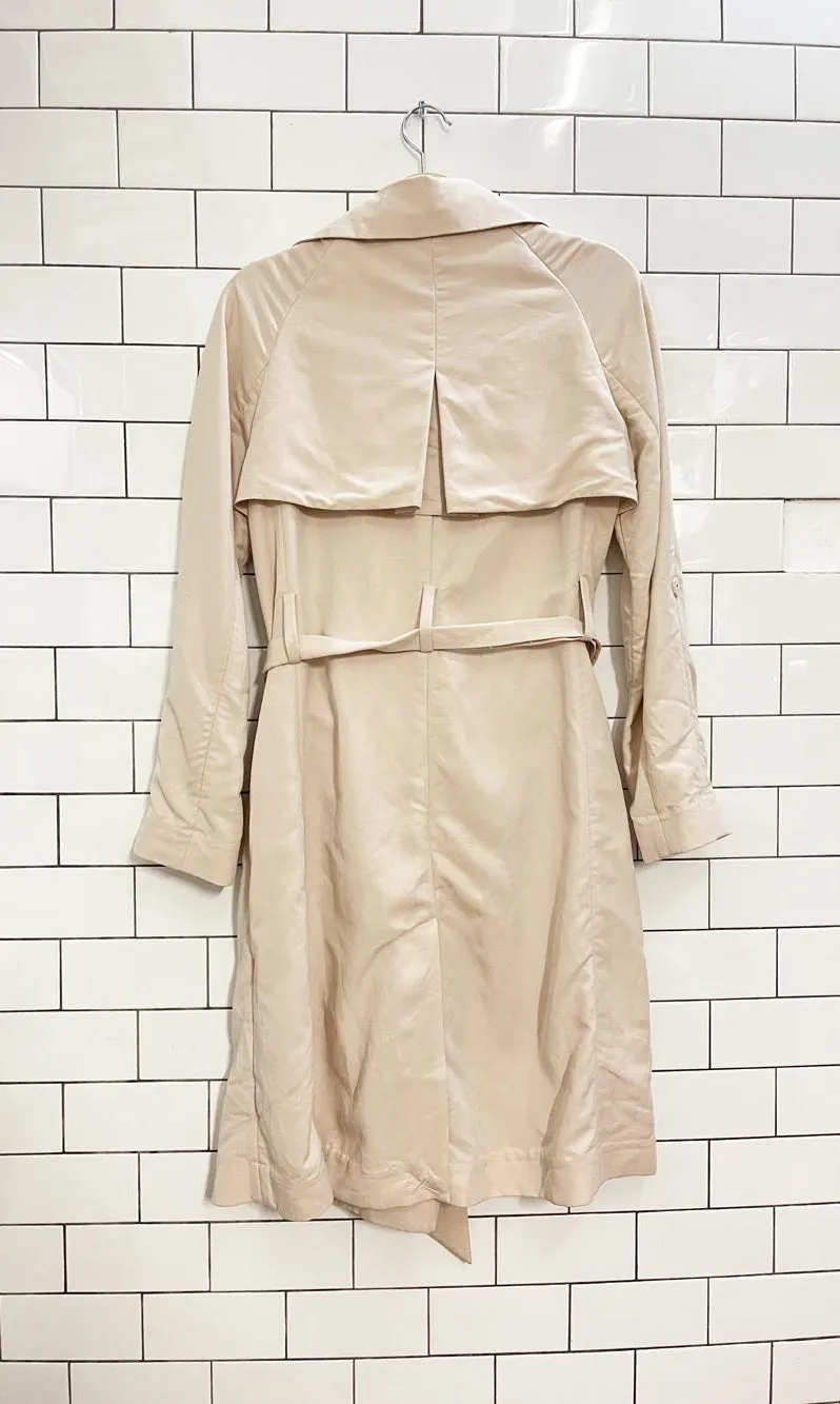 h&m soft touch snap button trench coat sold by Good Market Thrift Store product image thumbnail 4